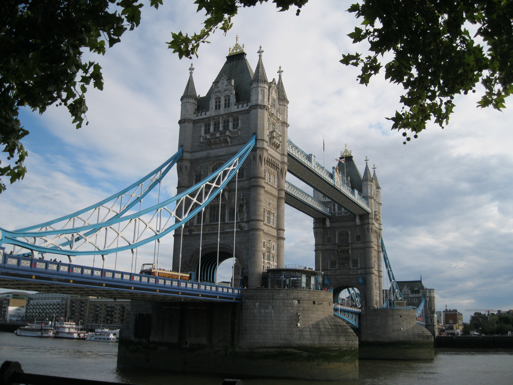 Canon PowerShot A3100 IS sample photo. Tower bridge photography