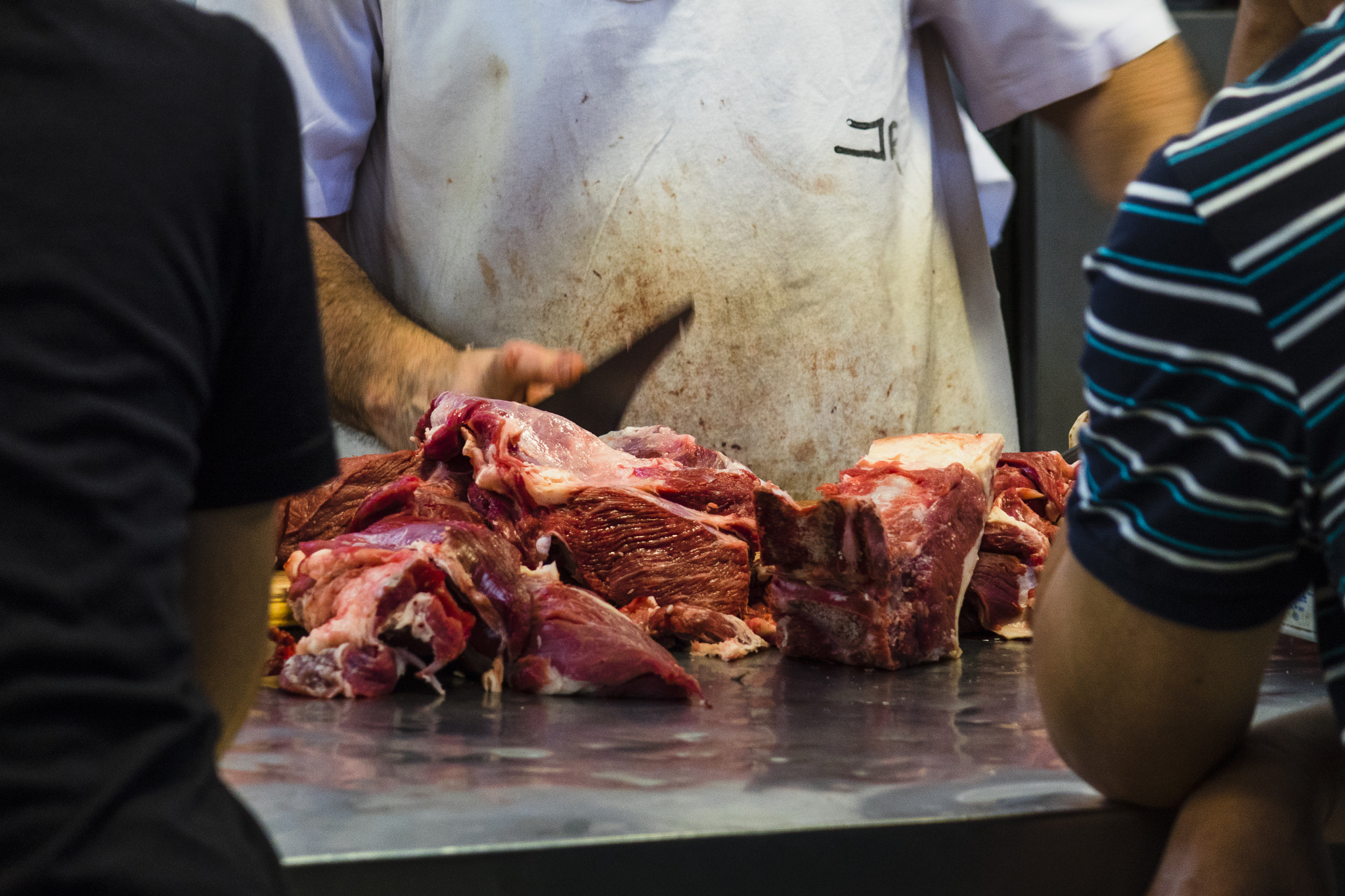 24-200mm F2.8 sample photo. El mercado xxvl - carne photography
