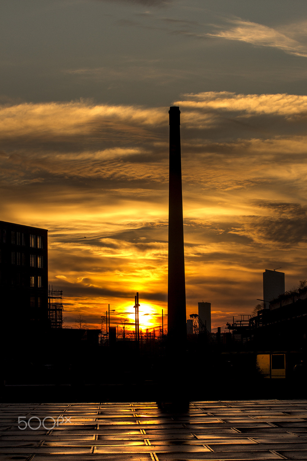 Canon EOS 700D (EOS Rebel T5i / EOS Kiss X7i) + Canon EF 70-200mm F4L USM sample photo. Sunrise eindhoven strijp s photography