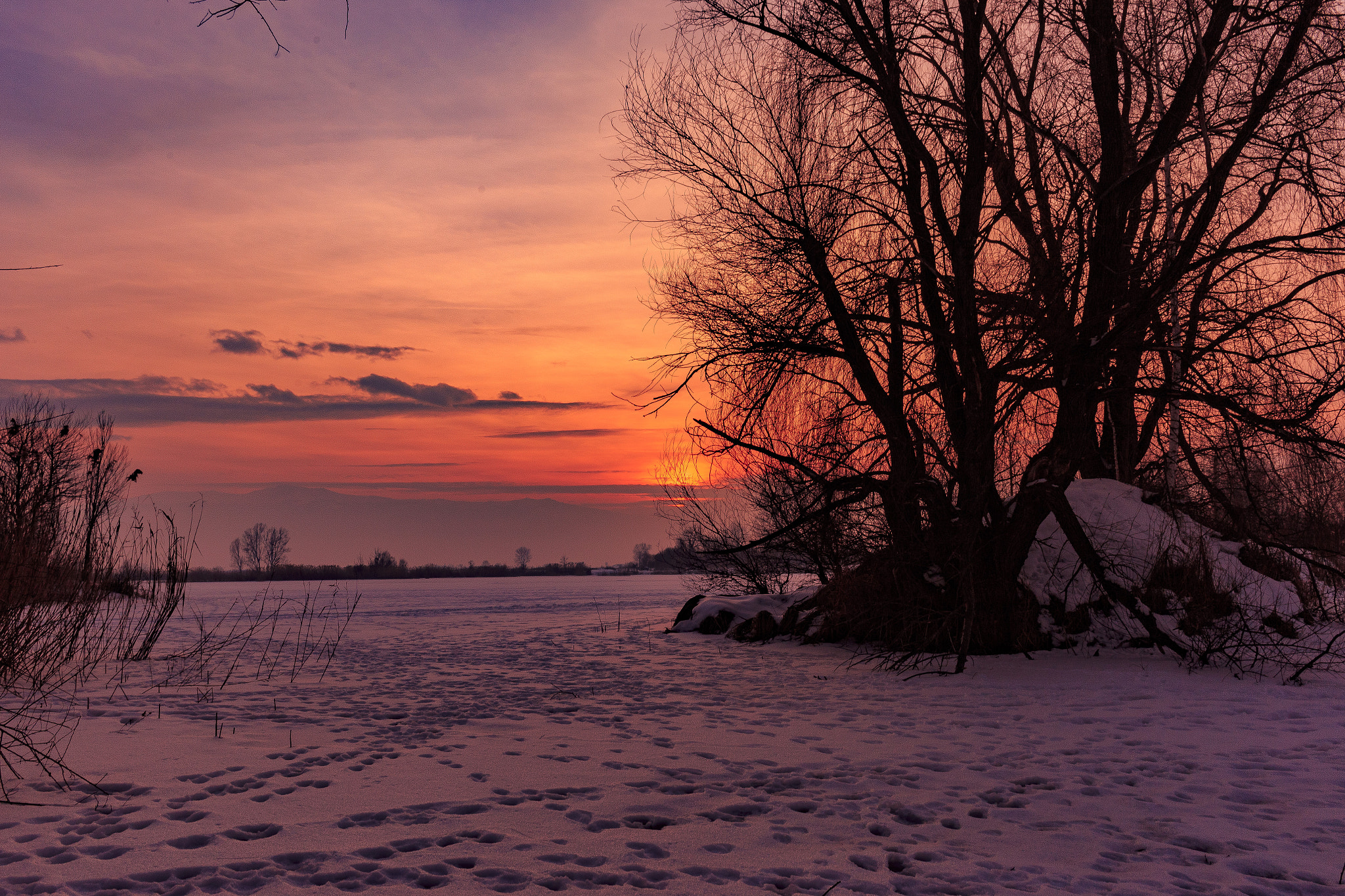 Canon EOS 6D + Canon EF 28mm F2.8 IS USM sample photo. Sunset in bulgaria photography