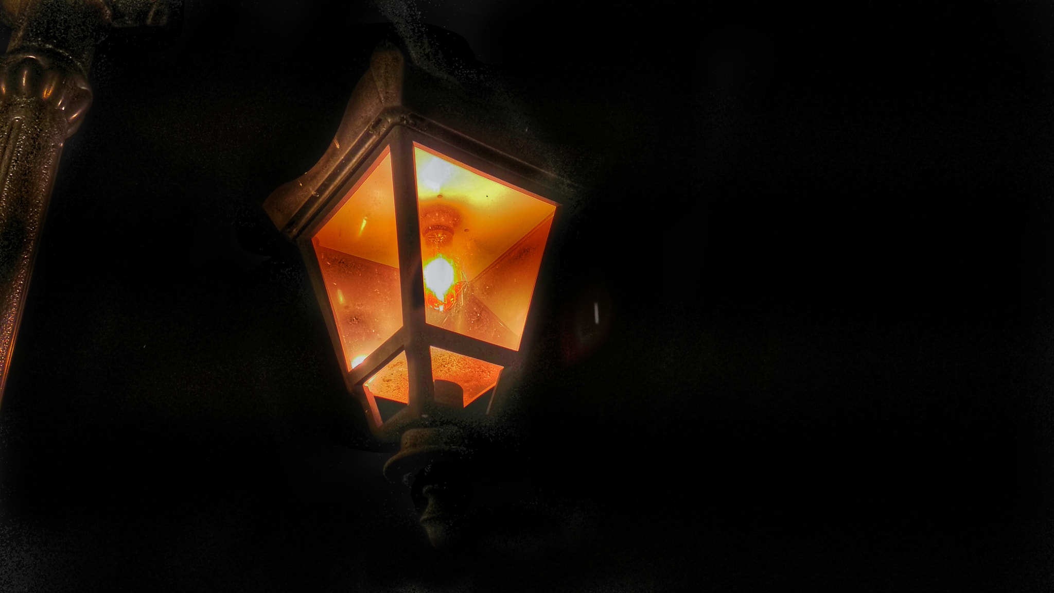 Xiaomi Mi-4c sample photo. Light in dark. photography
