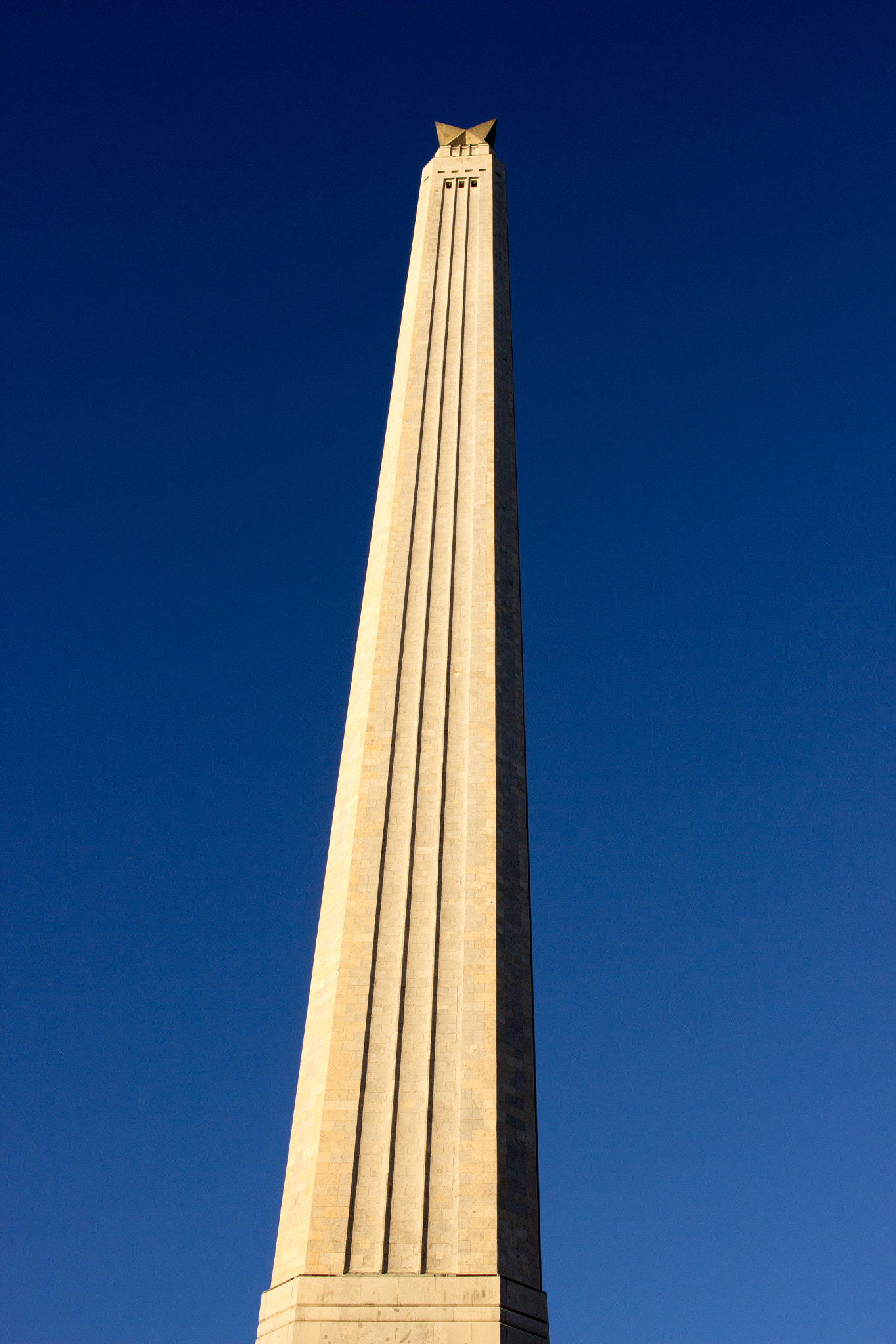 Canon EF-S 24mm F2.8 STM sample photo. 30518023681.jpg photography