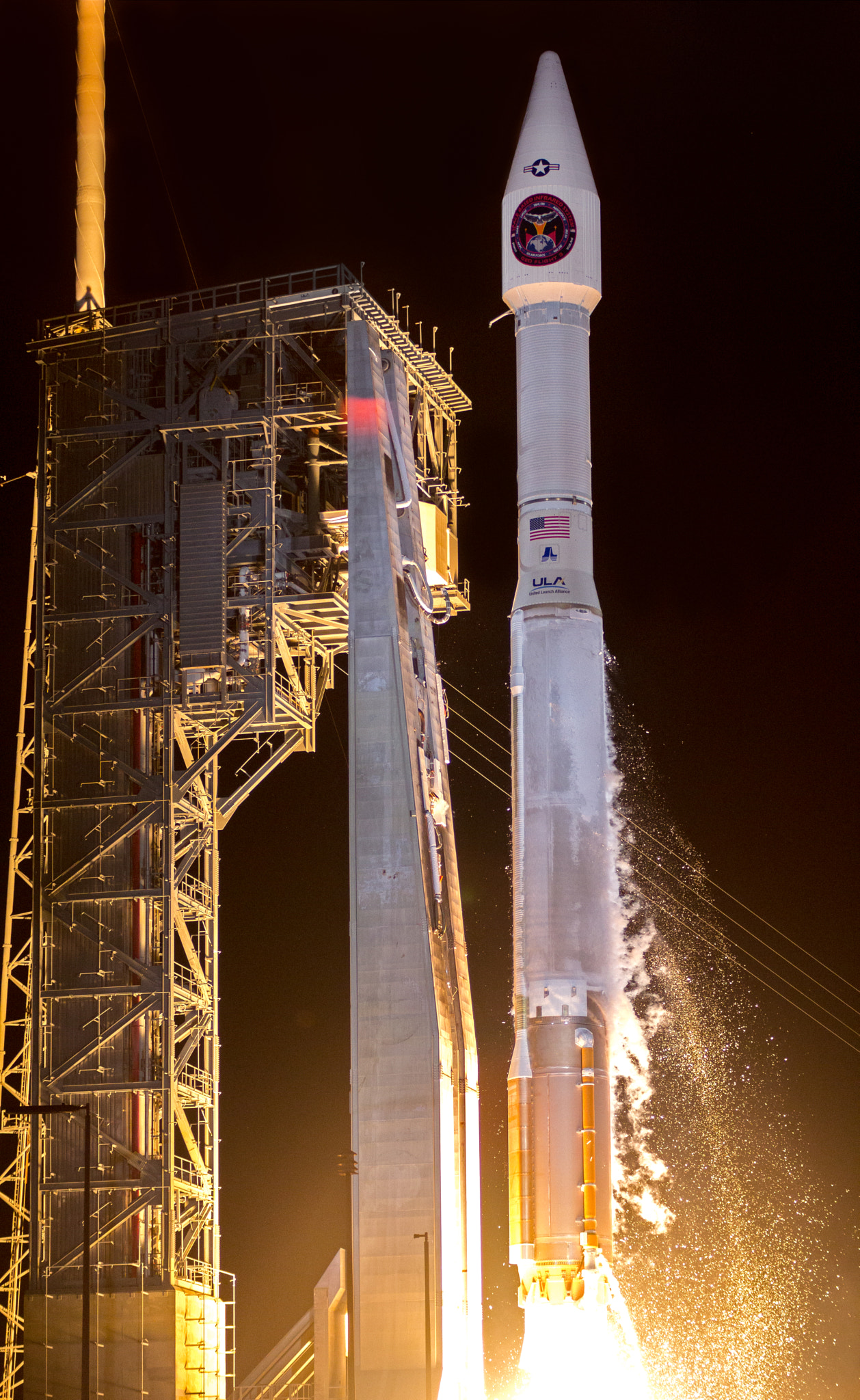 Sigma 70-200mm F2.8 EX DG OS HSM sample photo. Liftoff! photography
