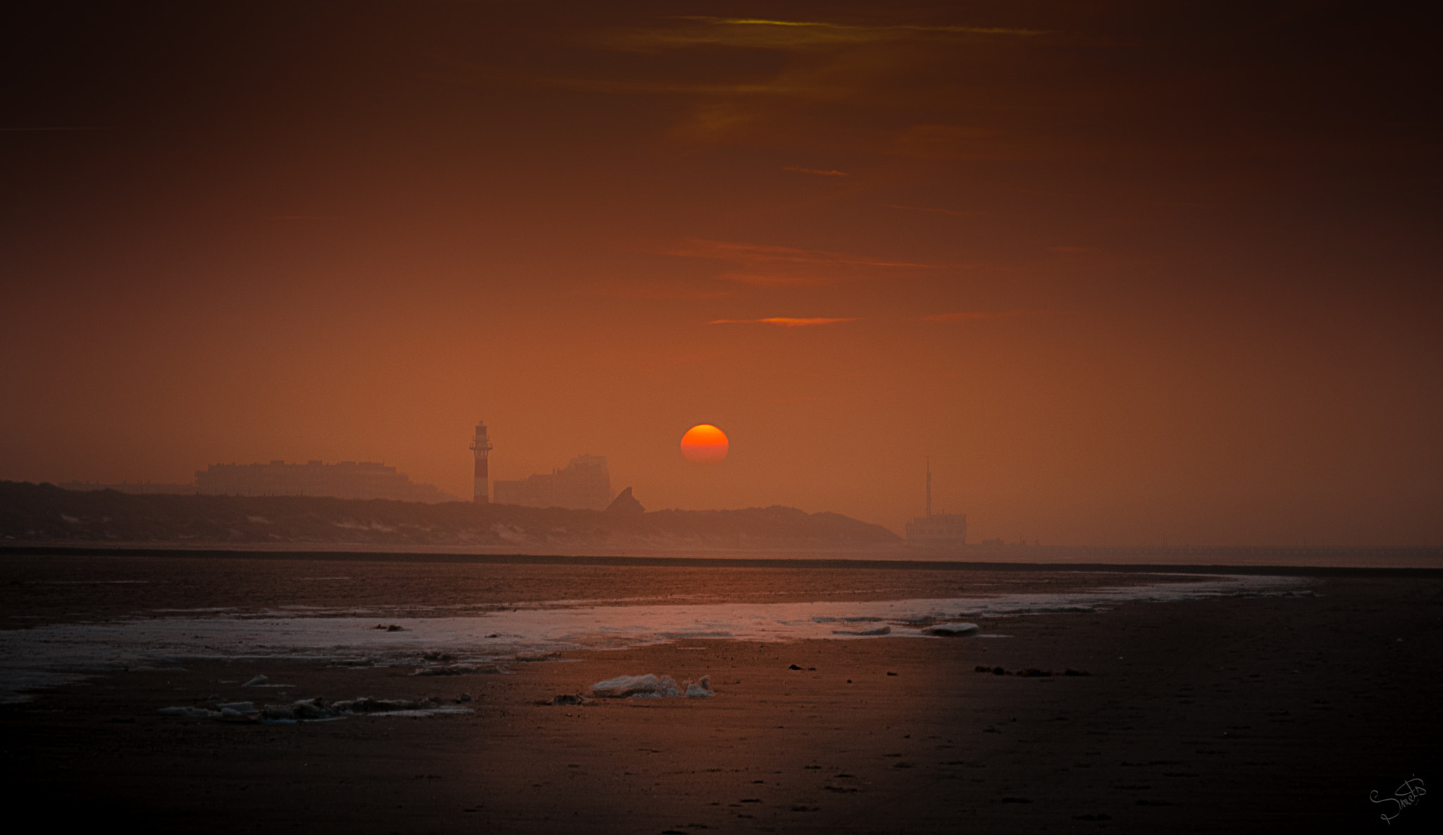 Sigma 17-70mm F2.8-4 DC Macro OS HSM | C sample photo. Nieuwpoort sunset photography