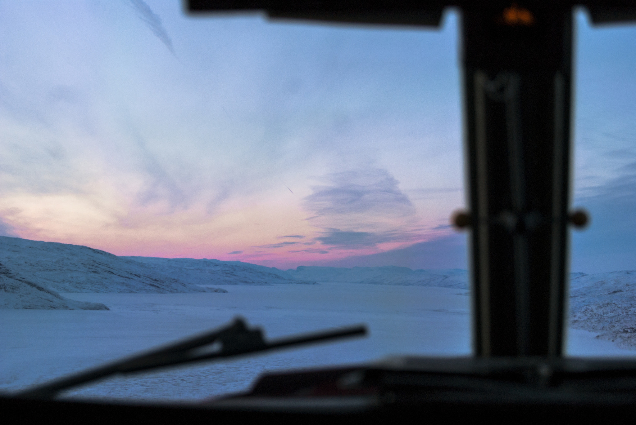 Sony Alpha DSLR-A230 + Sony DT 18-55mm F3.5-5.6 SAM sample photo. Departing kangerlussuaq on papikkaaq photography