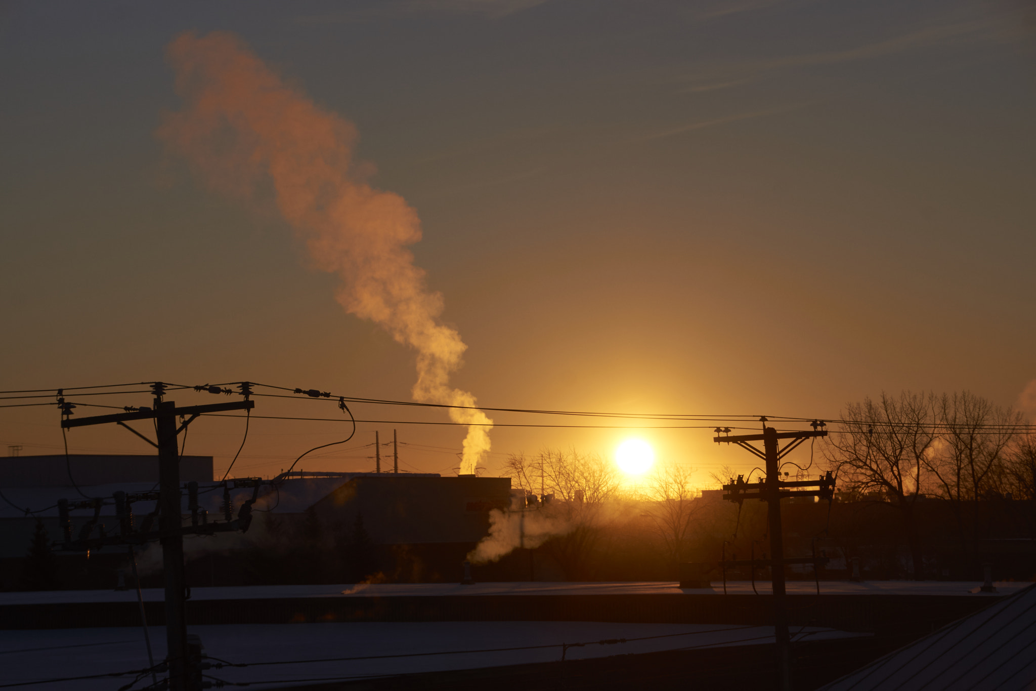 Sony SLT-A65 (SLT-A65V) + DT 18-270mm F3.5-6.3 SSM sample photo. Lever de soleil à #montreal photography