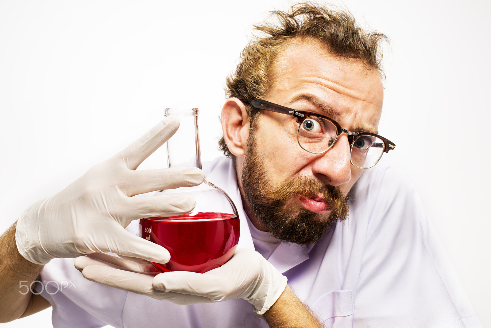 Nikon D800 + Nikon AF-S Nikkor 35mm F1.4G sample photo. Mad scientist with red liquid photography