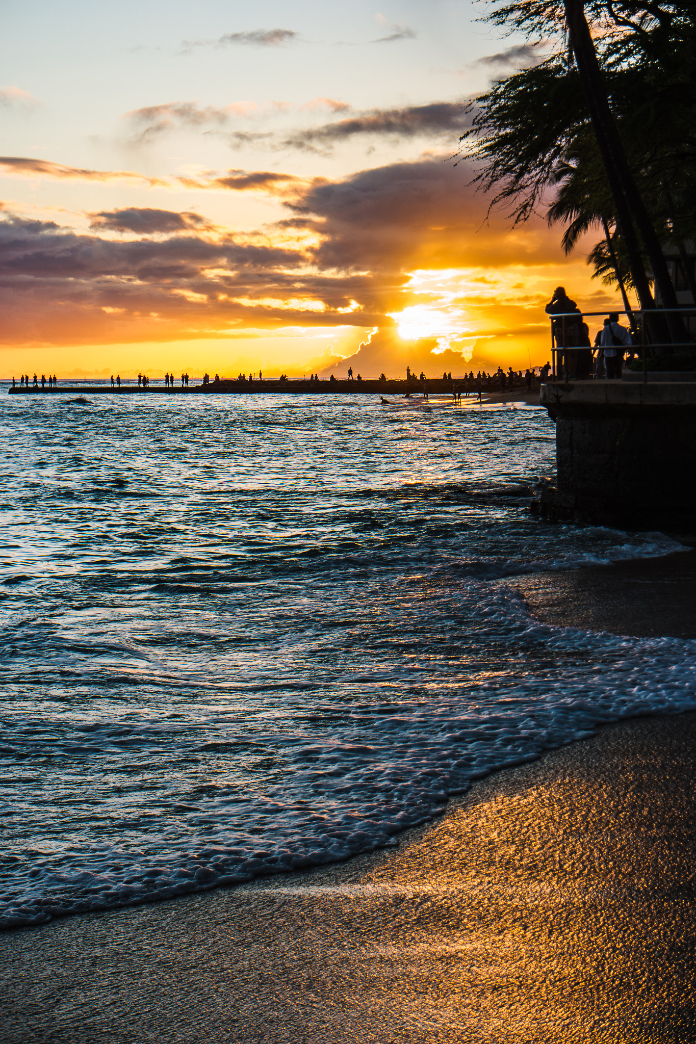 Samsung NX500 sample photo. Sunset in waikiki photography