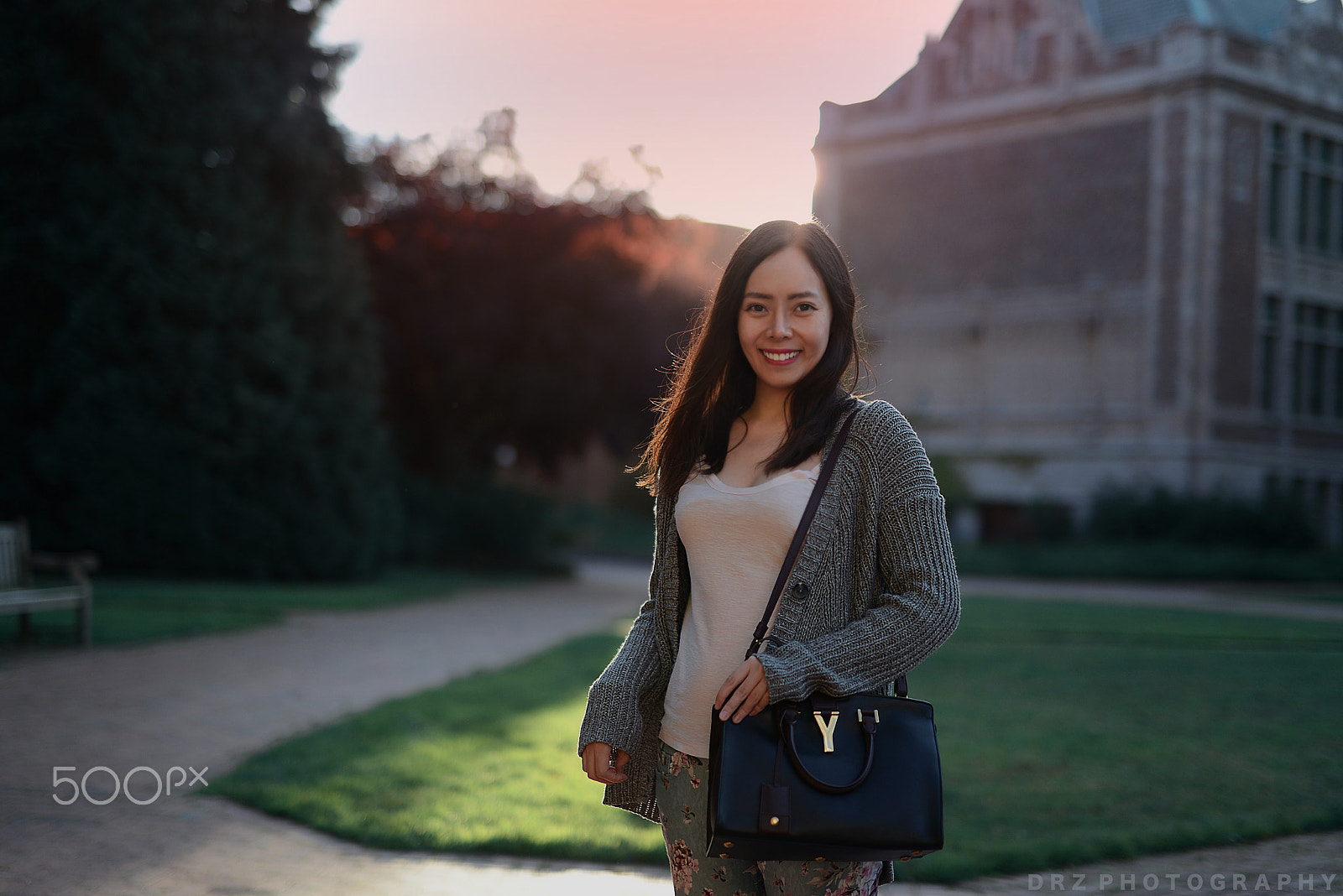 Nikon D800 + Sigma 50mm F1.4 DG HSM Art sample photo. In university of washington photography