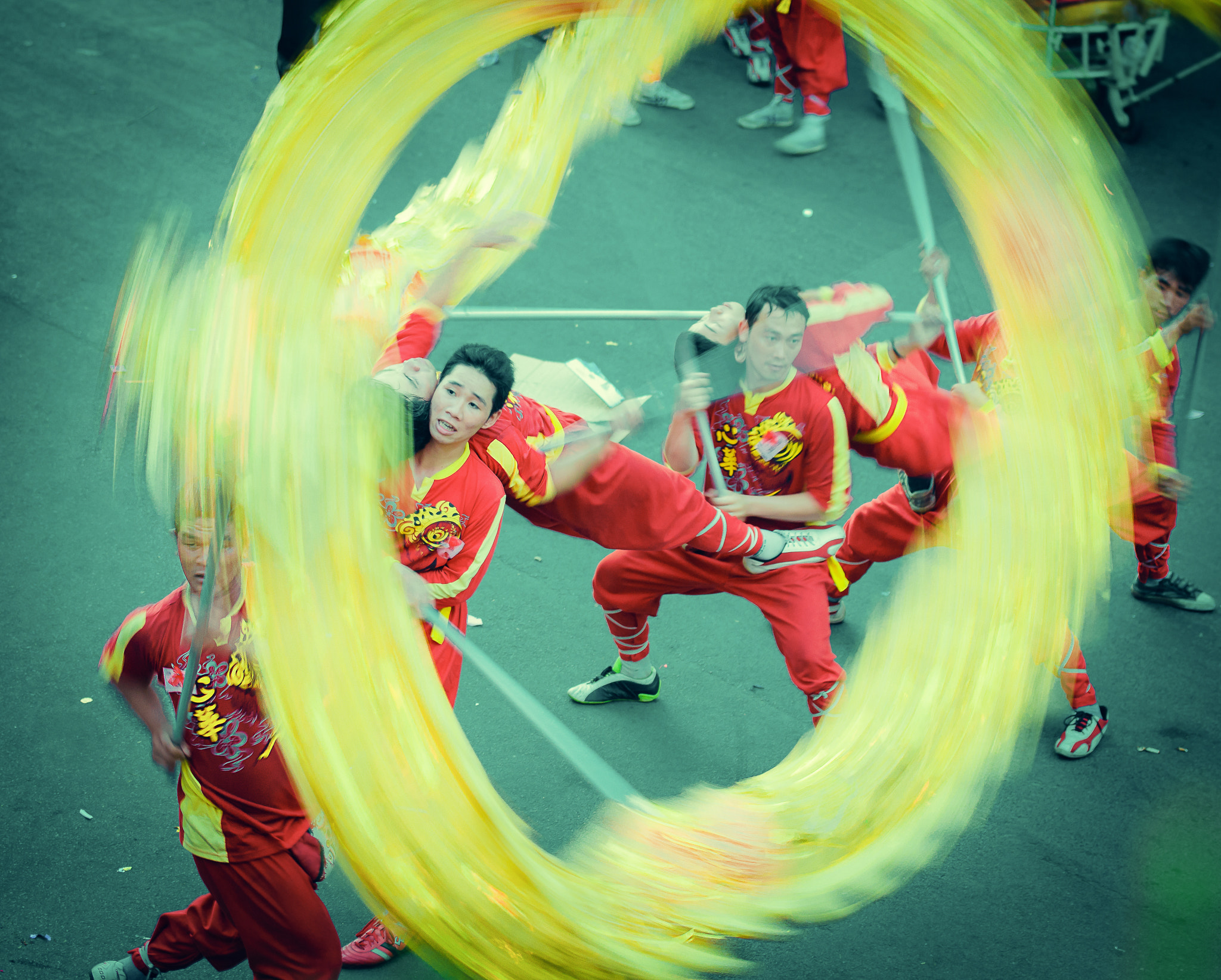 Nikon AF-S Nikkor 70-200mm F2.8G ED VR II sample photo. Dragon rolling photography