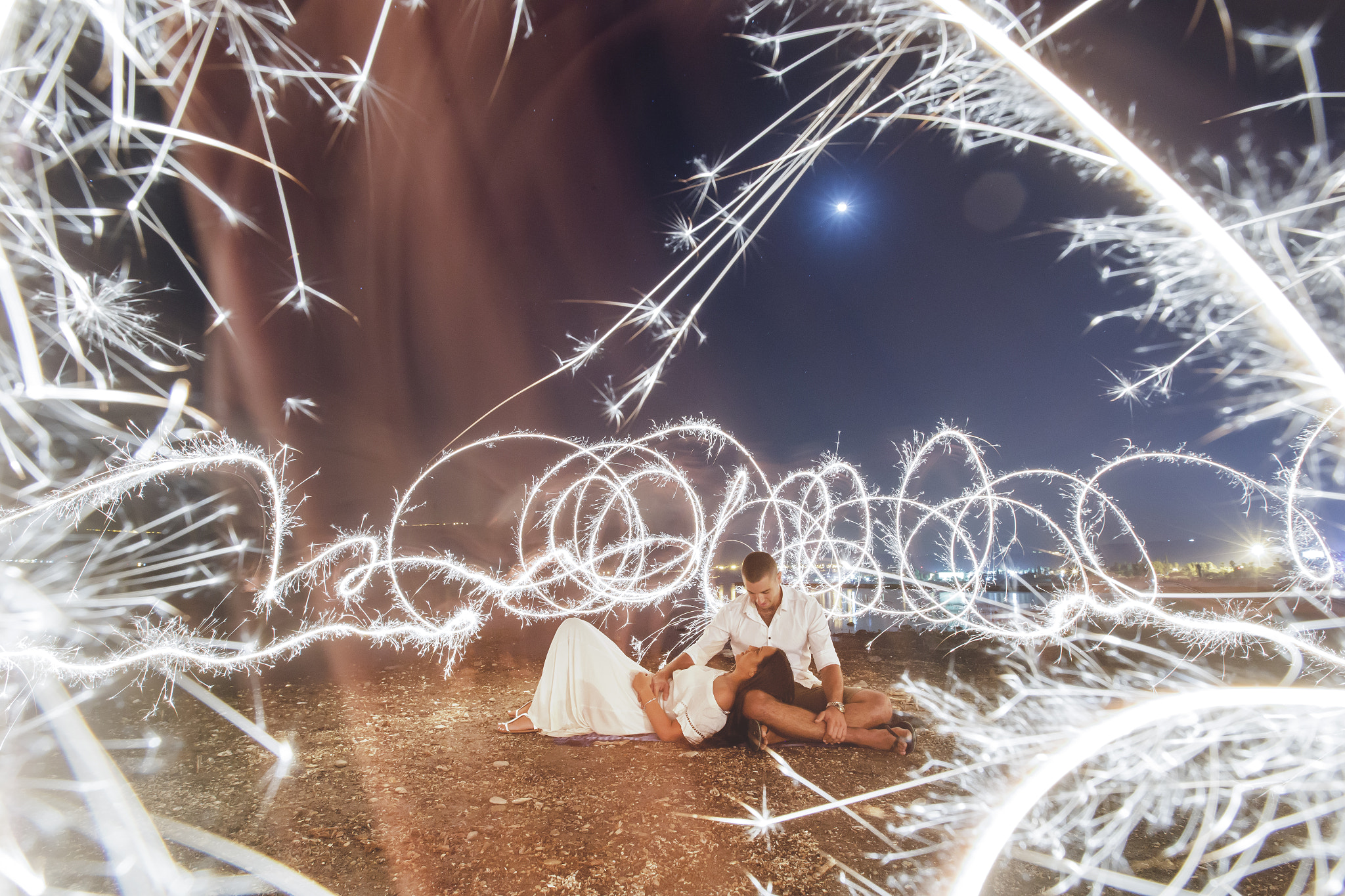 Canon EOS-1D X Mark II + Canon EF 16-35mm F2.8L II USM sample photo. Engagement and fire photography