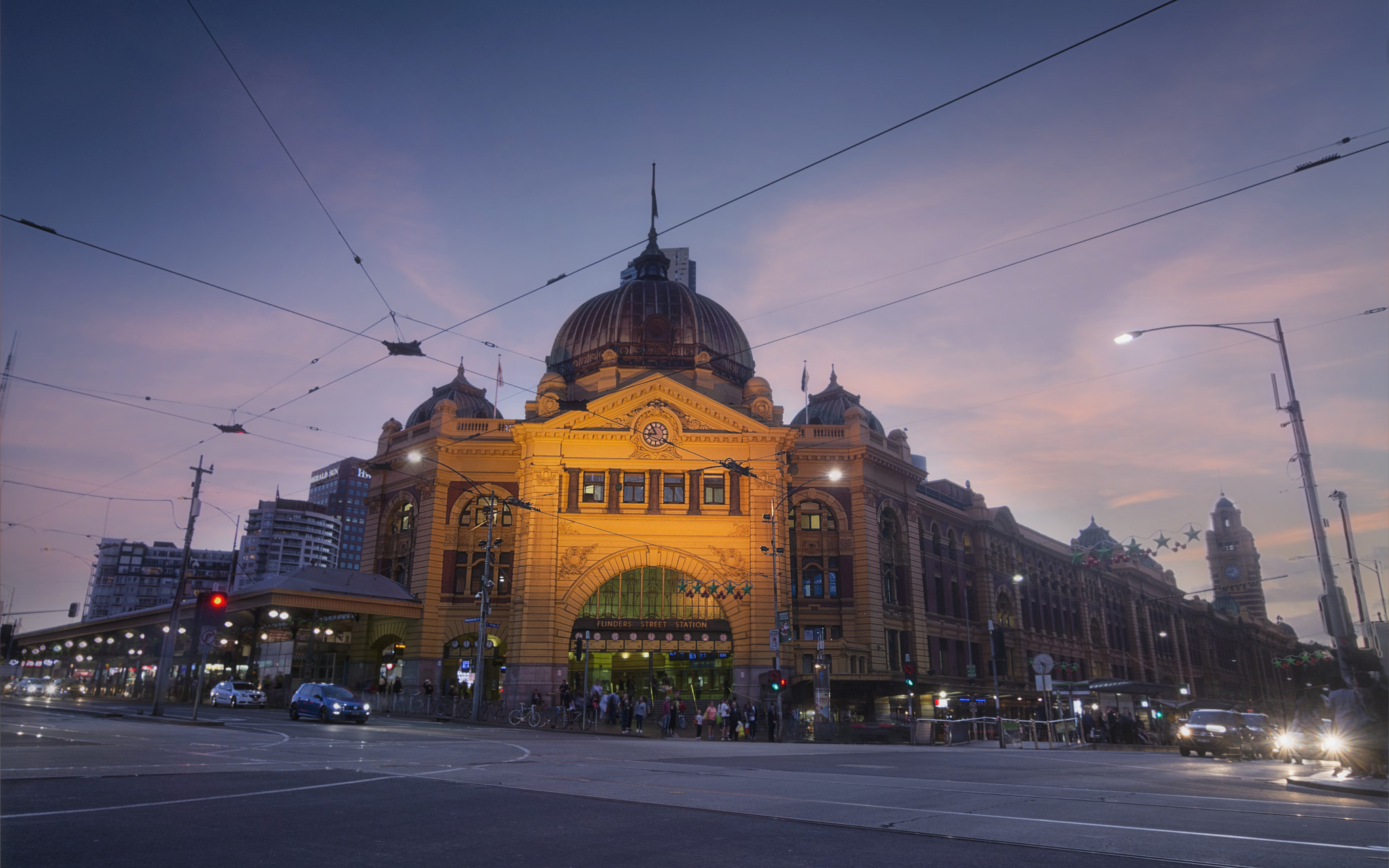 Tokina AT-X Pro 11-16mm F2.8 DX sample photo. Flinders street railway station photography
