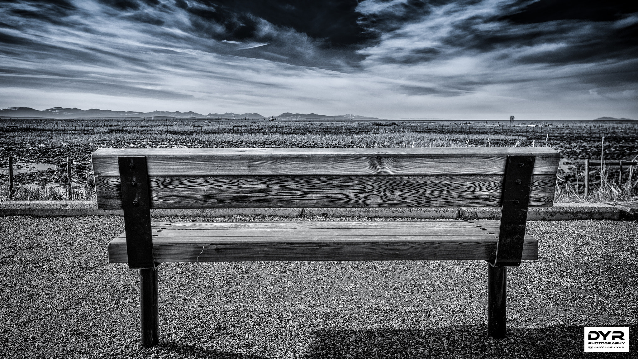 HD PENTAX-D FA 15-30mm F2.8 ED SDM WR sample photo. Sitting on a park bench... oh aqualung, you poor old sod, you see it's only me. photography