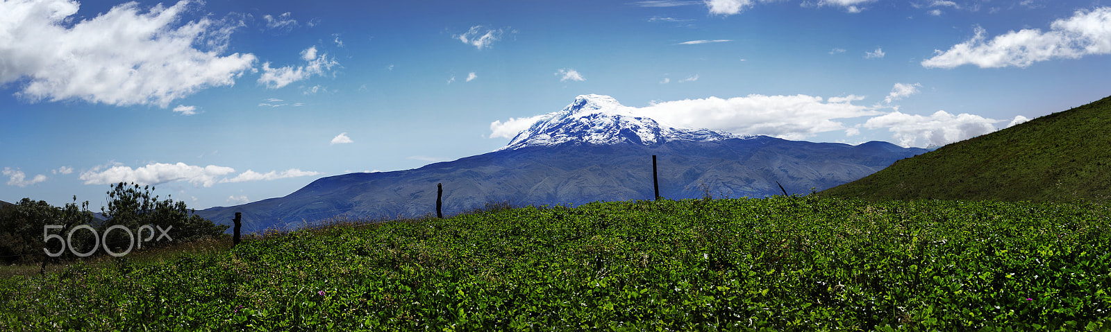 Canon EOS 7D + EF75-300mm f/4-5.6 sample photo. Panoramica volcan cayambe en ecuador photography