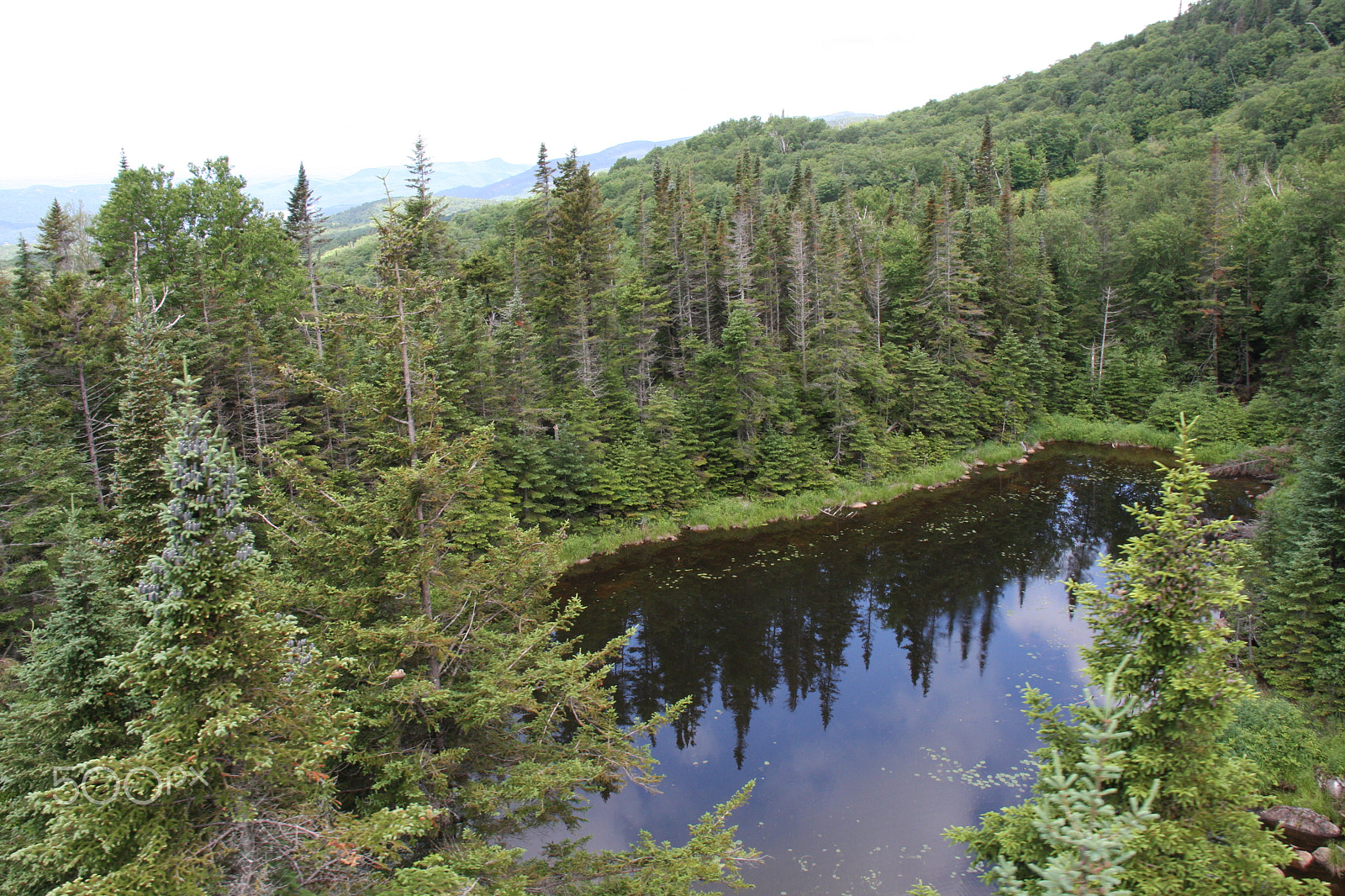 Canon EF-S 18-200mm F3.5-5.6 IS sample photo. Mont tremblent, quebec, canada photography