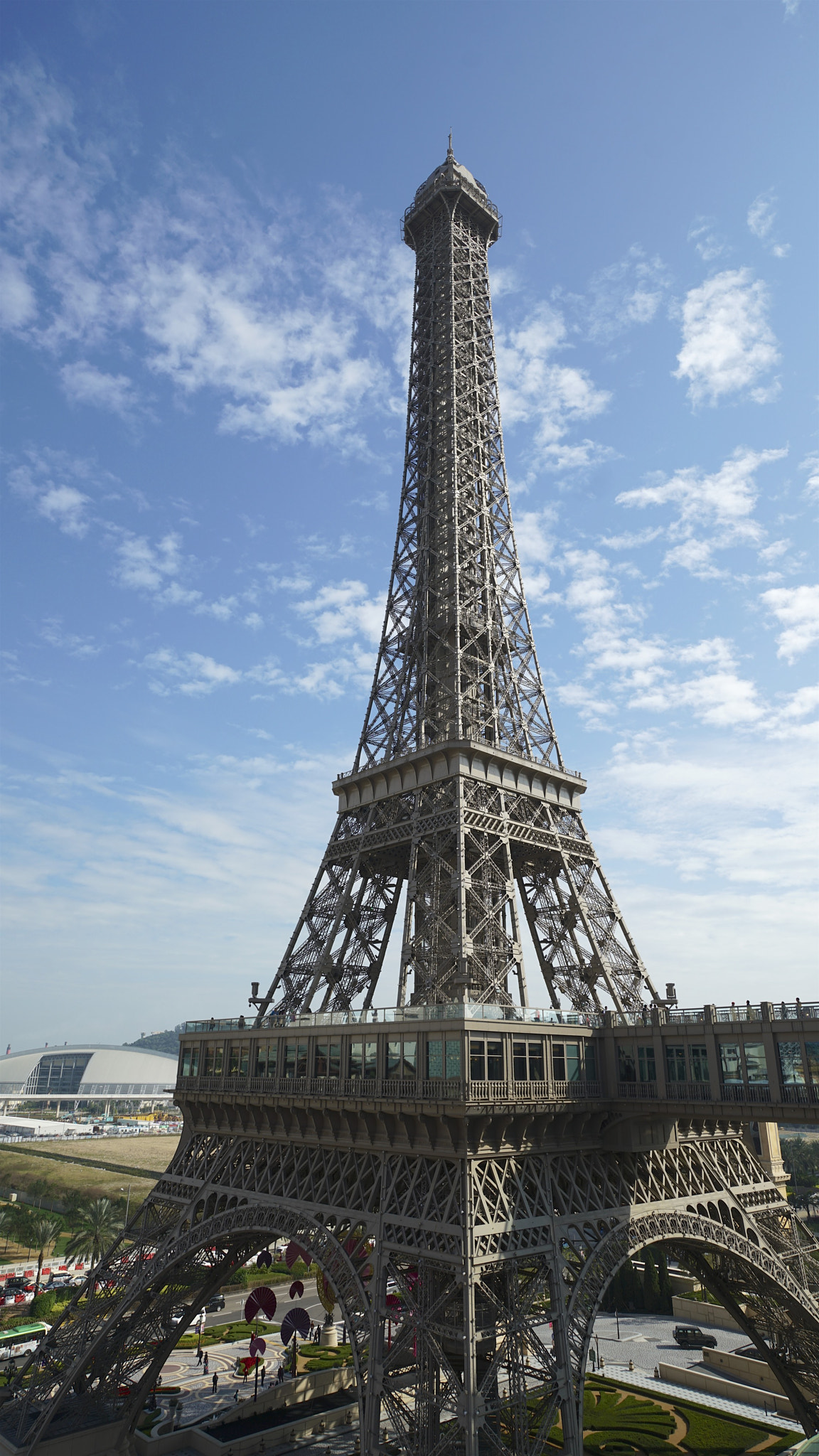 Sony a7R II + Sony Vario-Tessar T* FE 16-35mm F4 ZA OSS sample photo. Parisian macao photography