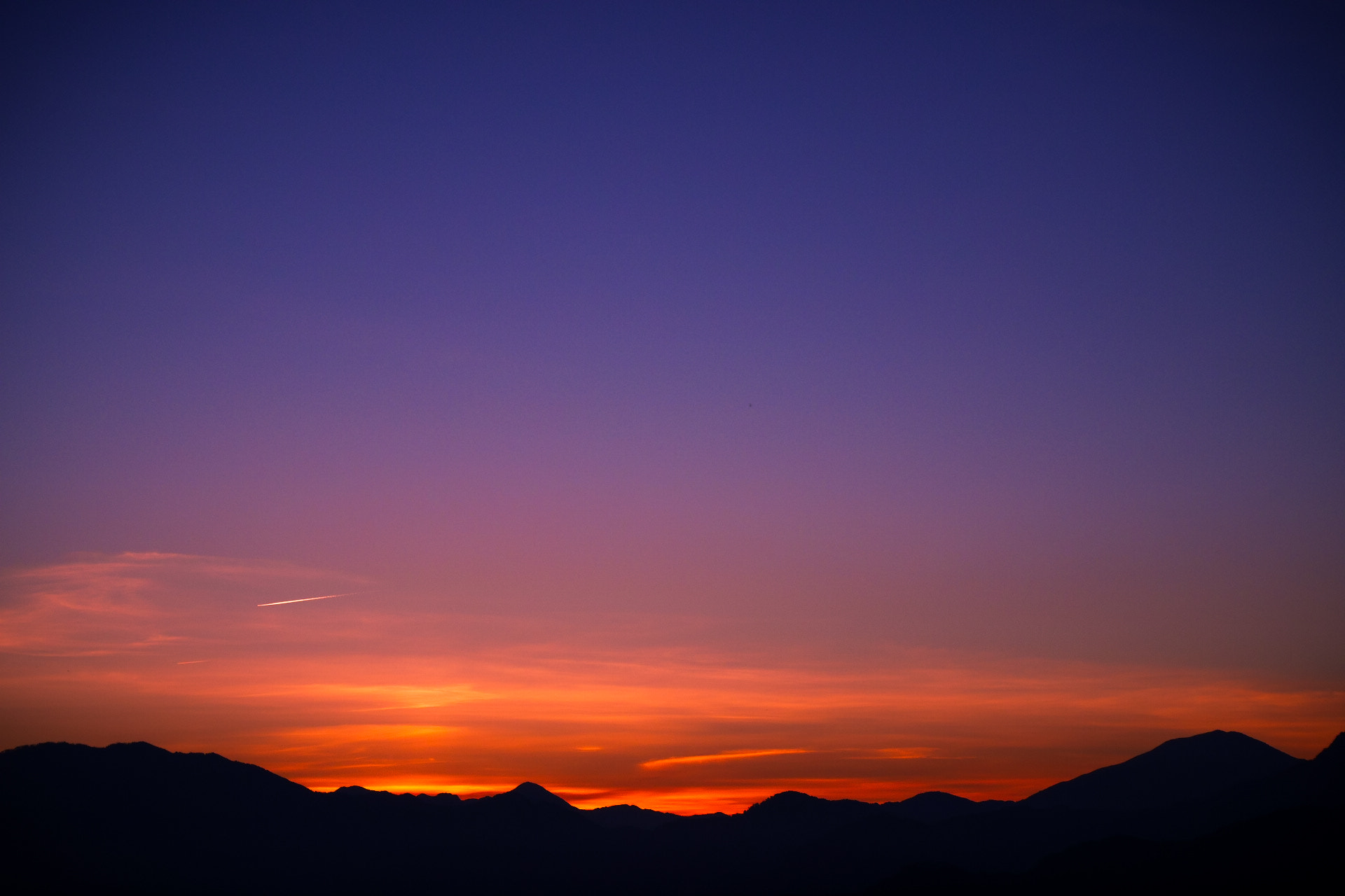 Panasonic Lumix DMC-GF7 + Panasonic Lumix G Vario HD 12-32mm F3.5-5.6 Mega OIS sample photo. Sunrise in alishan photography