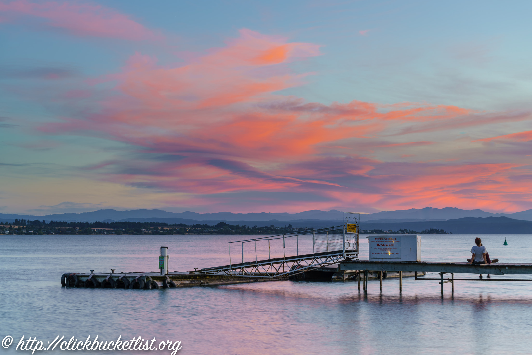 Sony a99 II + Sony 70-300mm F4.5-5.6 G SSM sample photo. Sunset lake taupo photography