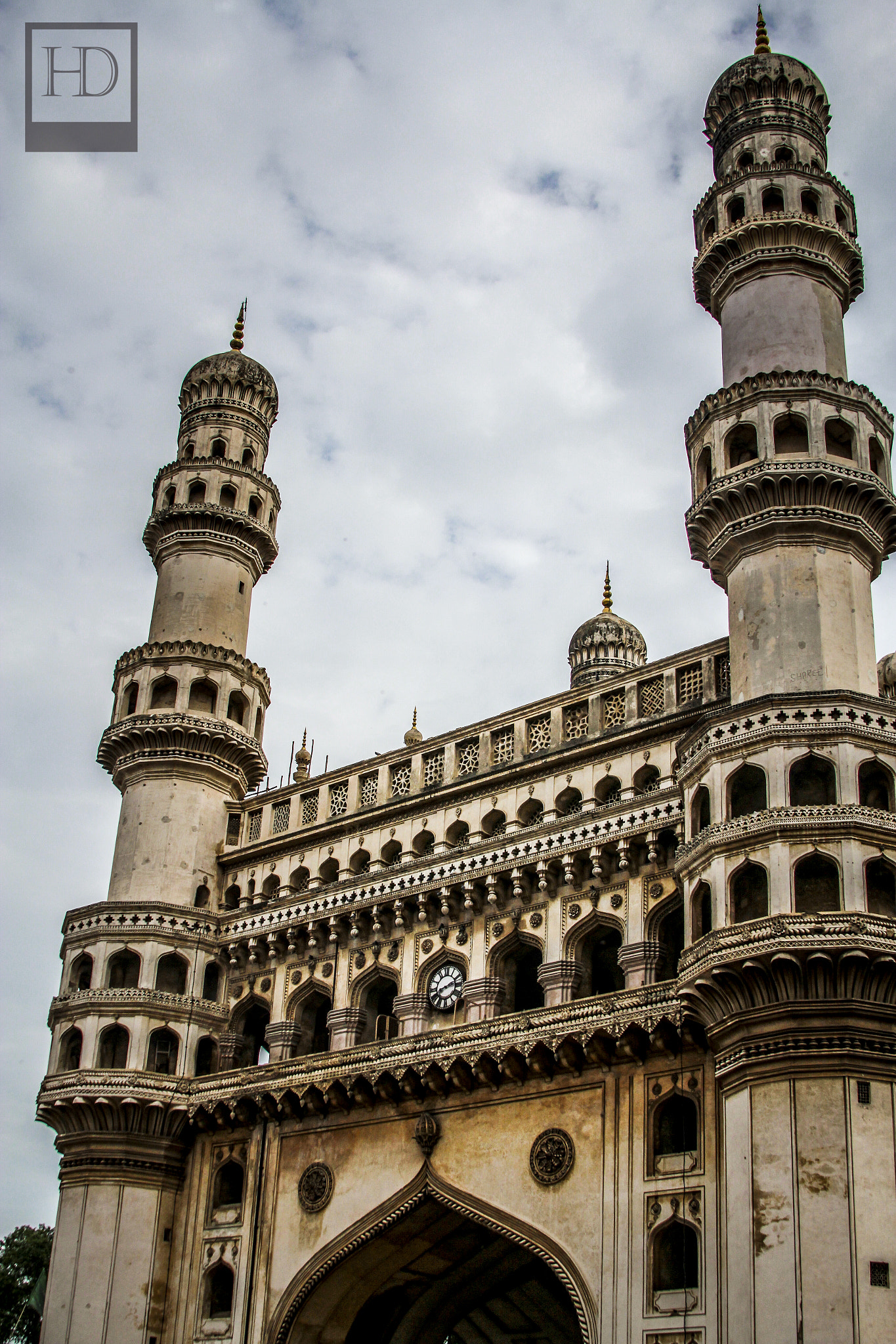 Canon EOS 60D + Canon EF 28-135mm F3.5-5.6 IS USM sample photo. Charminar photography