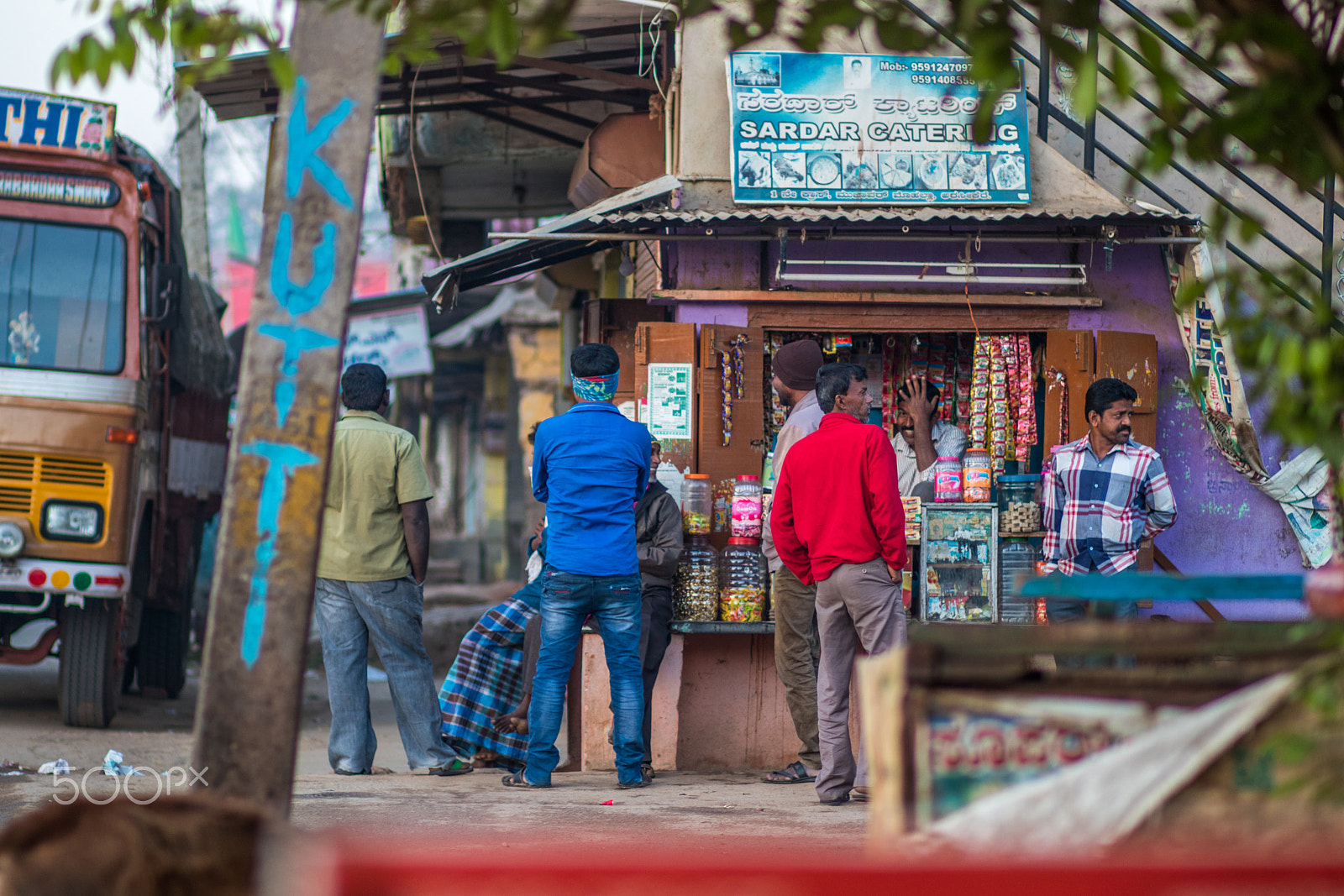 Canon EOS 80D + Canon EF 85mm F1.8 USM sample photo. Indian village shop photography