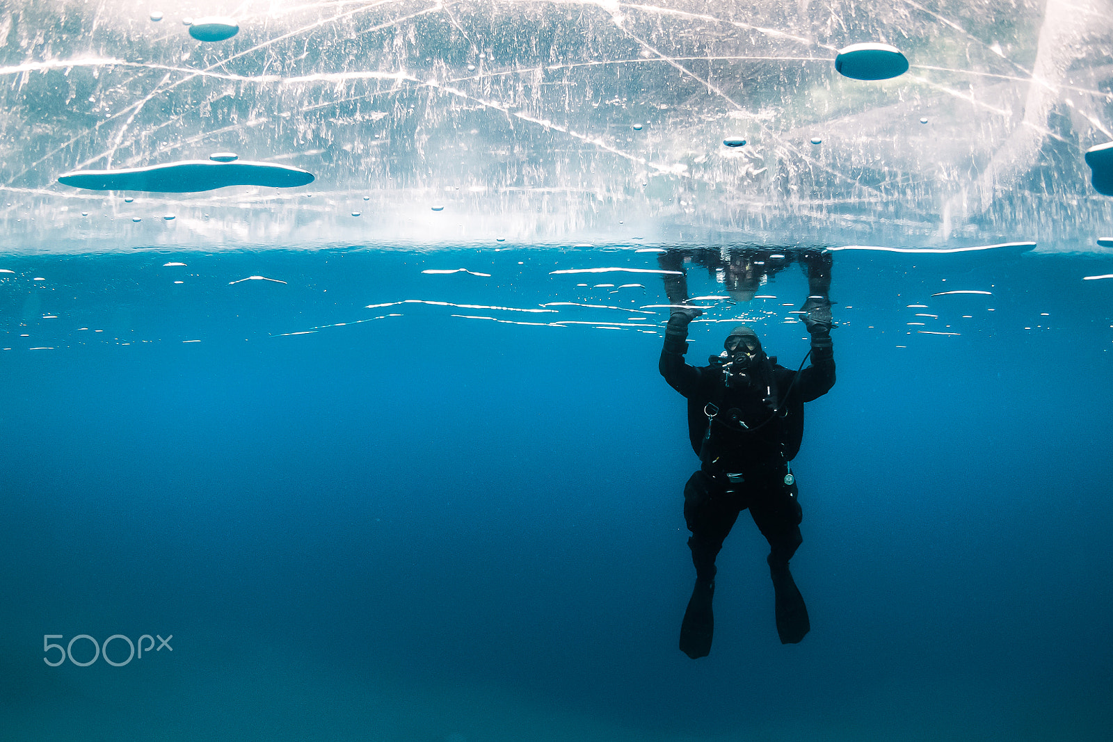 Canon EOS 70D + Canon EF 8-15mm F4L Fisheye USM sample photo. Under the ice photography