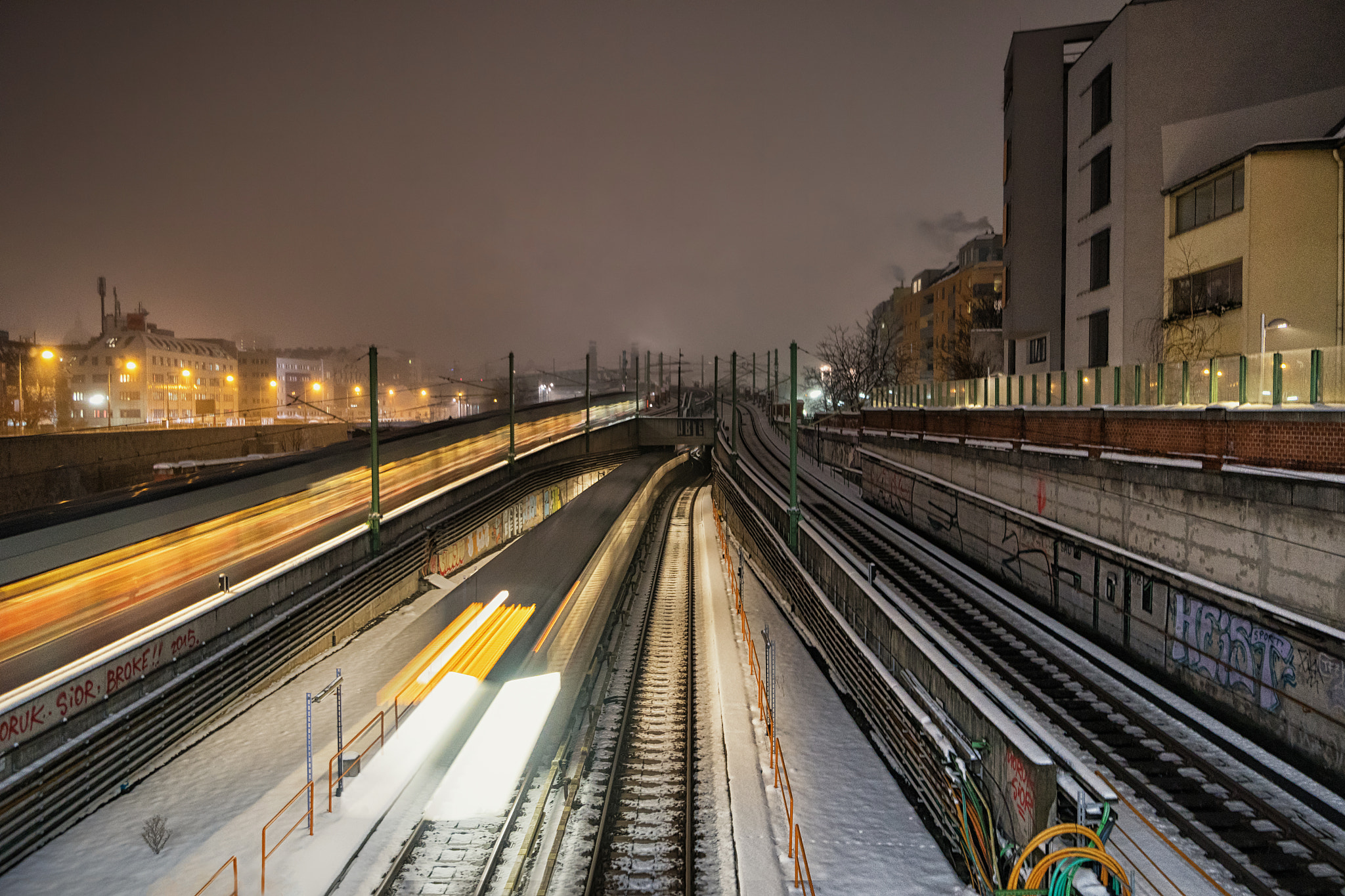 Sony a6300 + Sony E 10-18mm F4 OSS sample photo. Subway network in winter photography