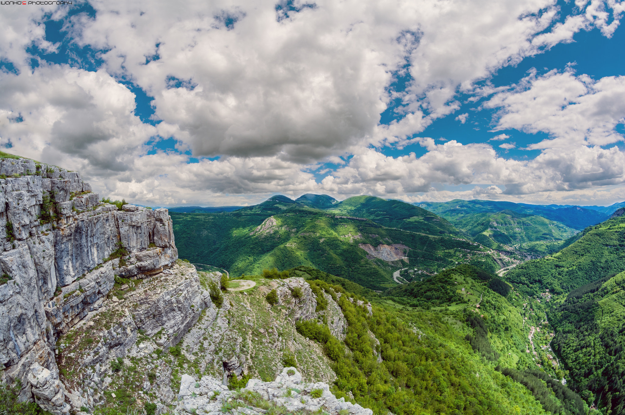 Nikon D7100 + Samyang 8mm F3.5 Aspherical IF MC Fisheye sample photo. The iskar gorge ii photography