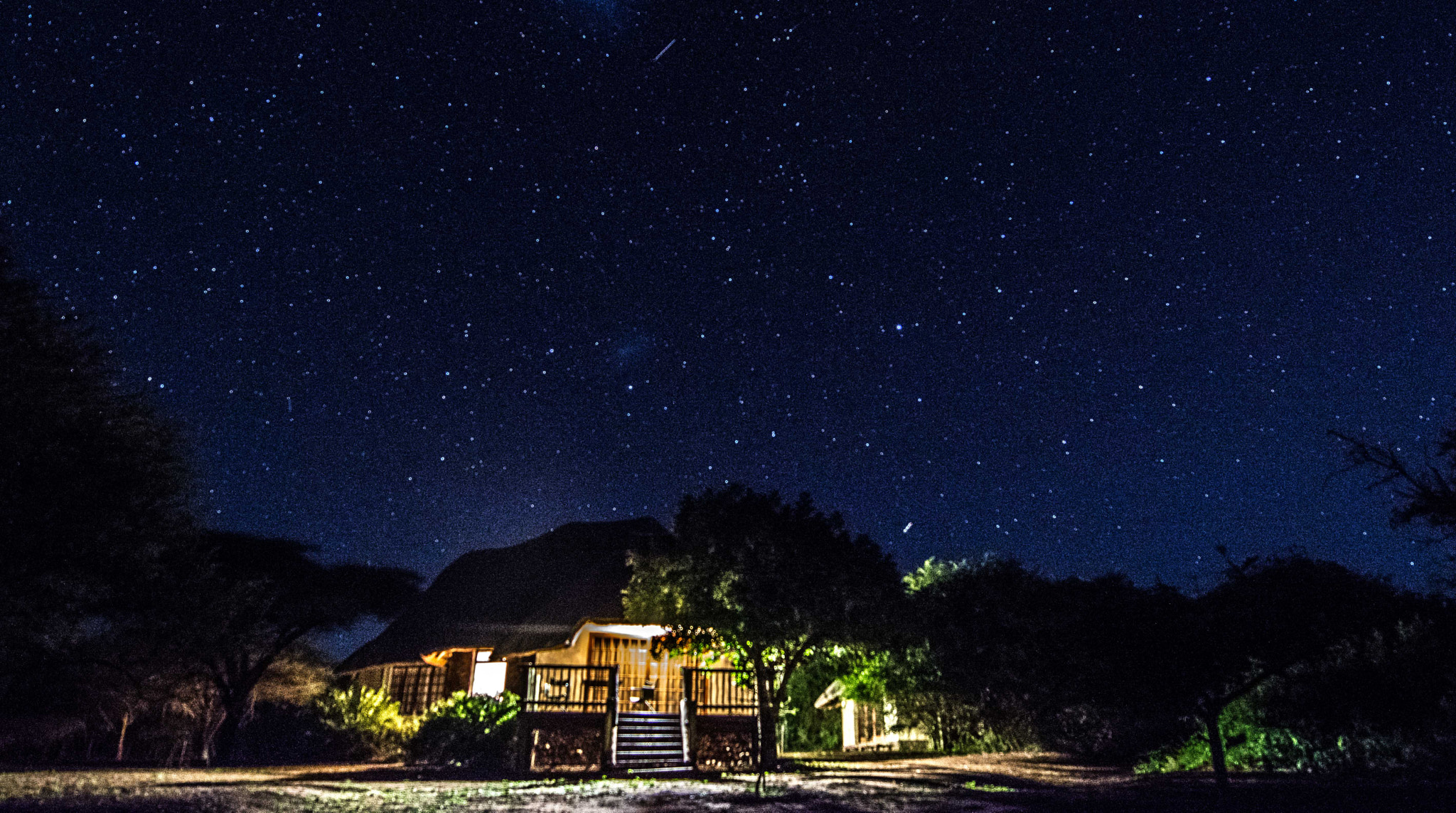 Nikon AF-S Nikkor 14-24mm F2.8G ED sample photo. Rhinoriverlodge photography