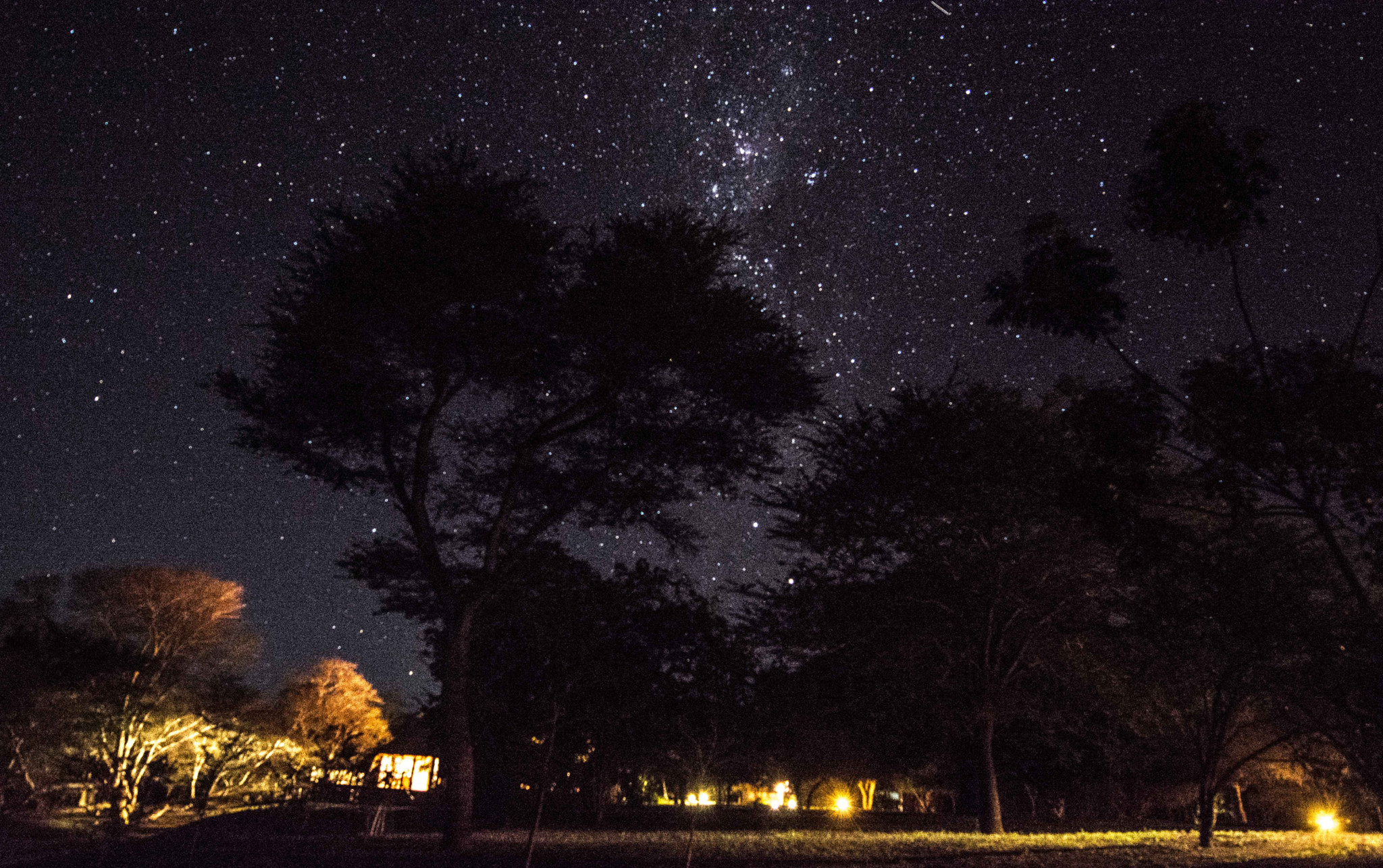 Nikon AF-S Nikkor 14-24mm F2.8G ED sample photo. Rhinoriverlodge photography