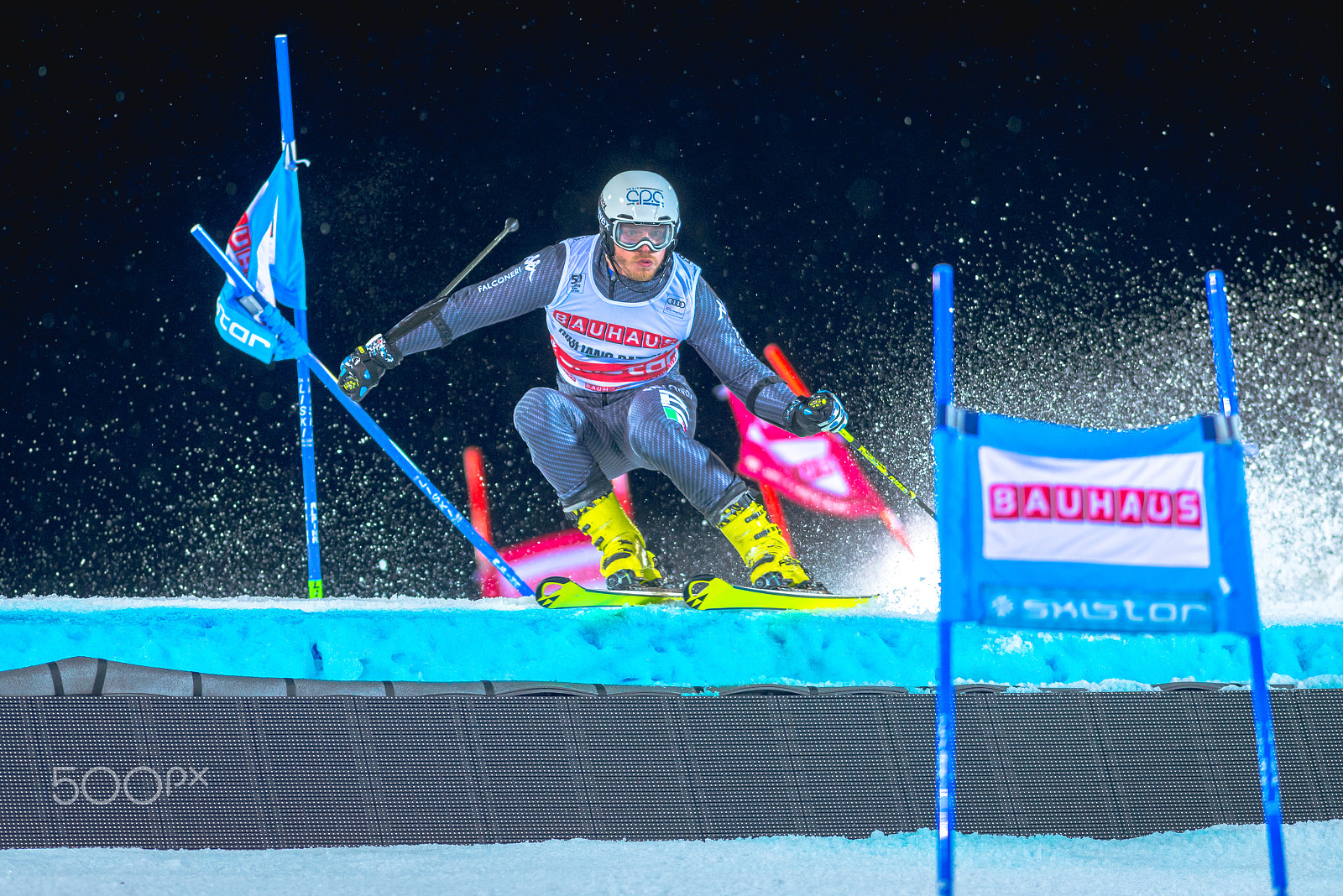 Nikon AF-S Nikkor 300mm F2.8G ED VR II sample photo. Slalom photography