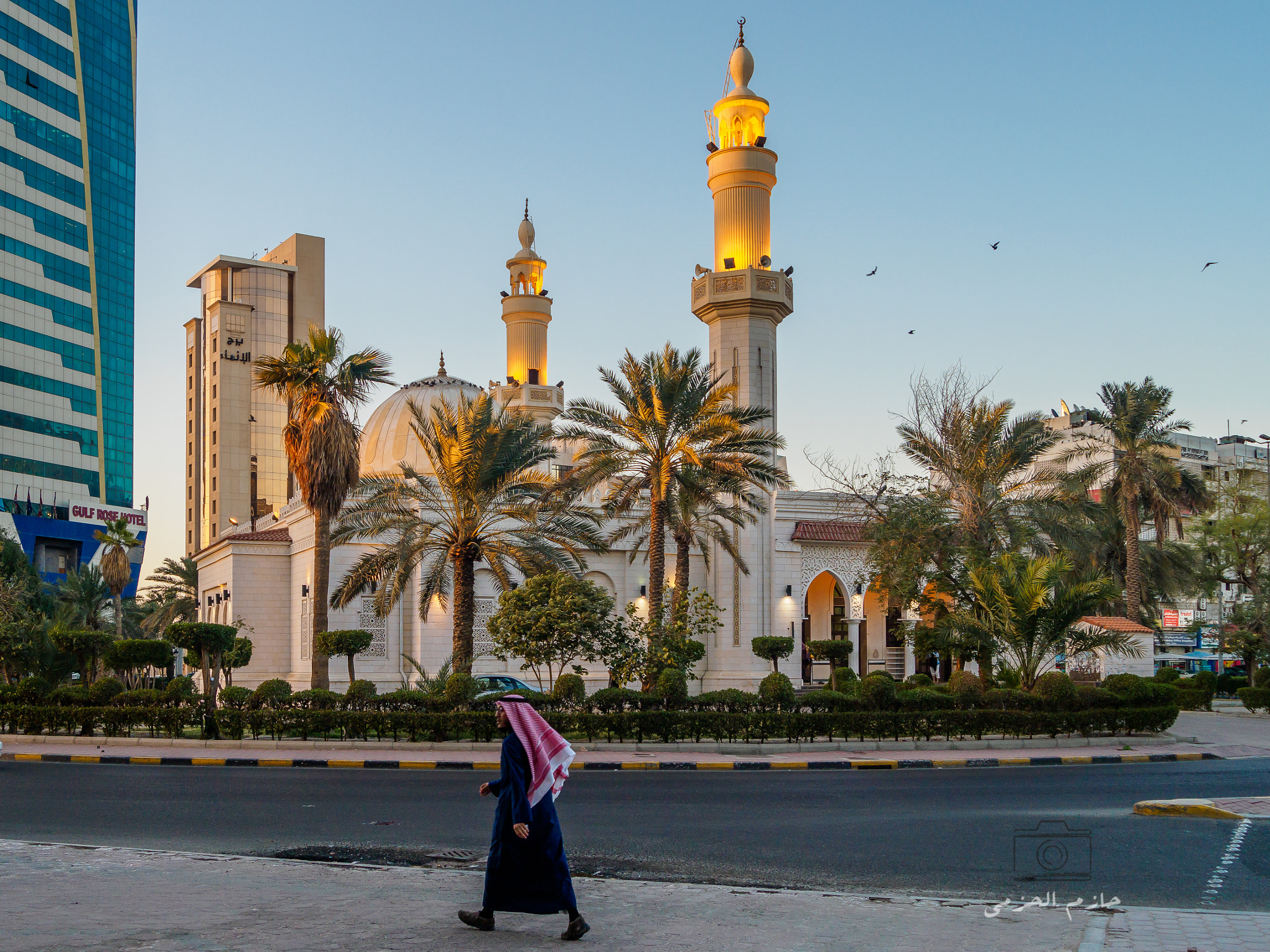 Olympus PEN-F sample photo. Shamlan mosque photography
