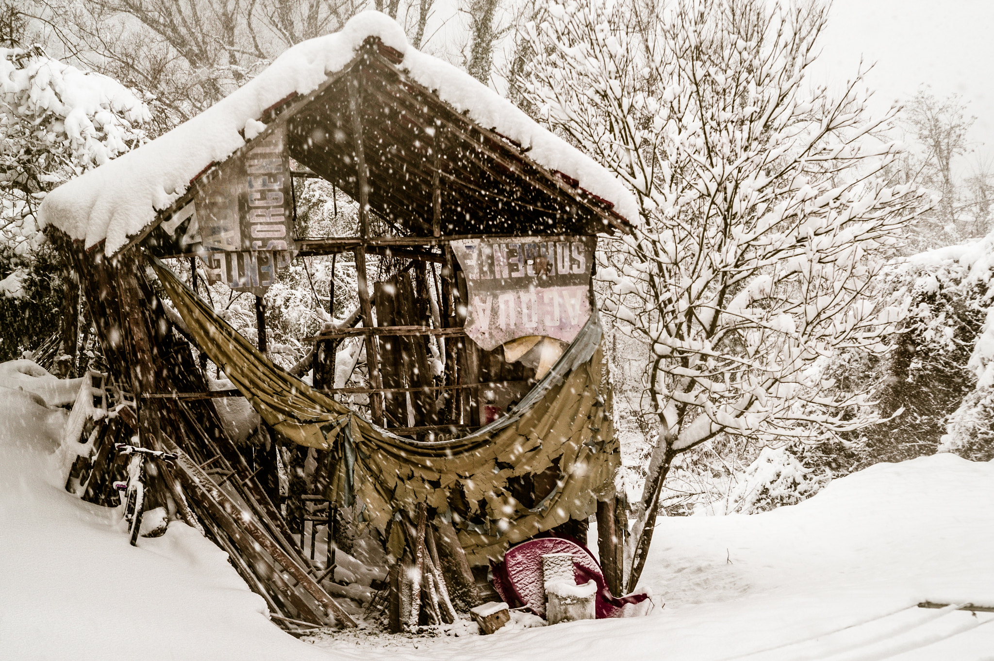 Nikon D700 sample photo. Ligurian hut photography