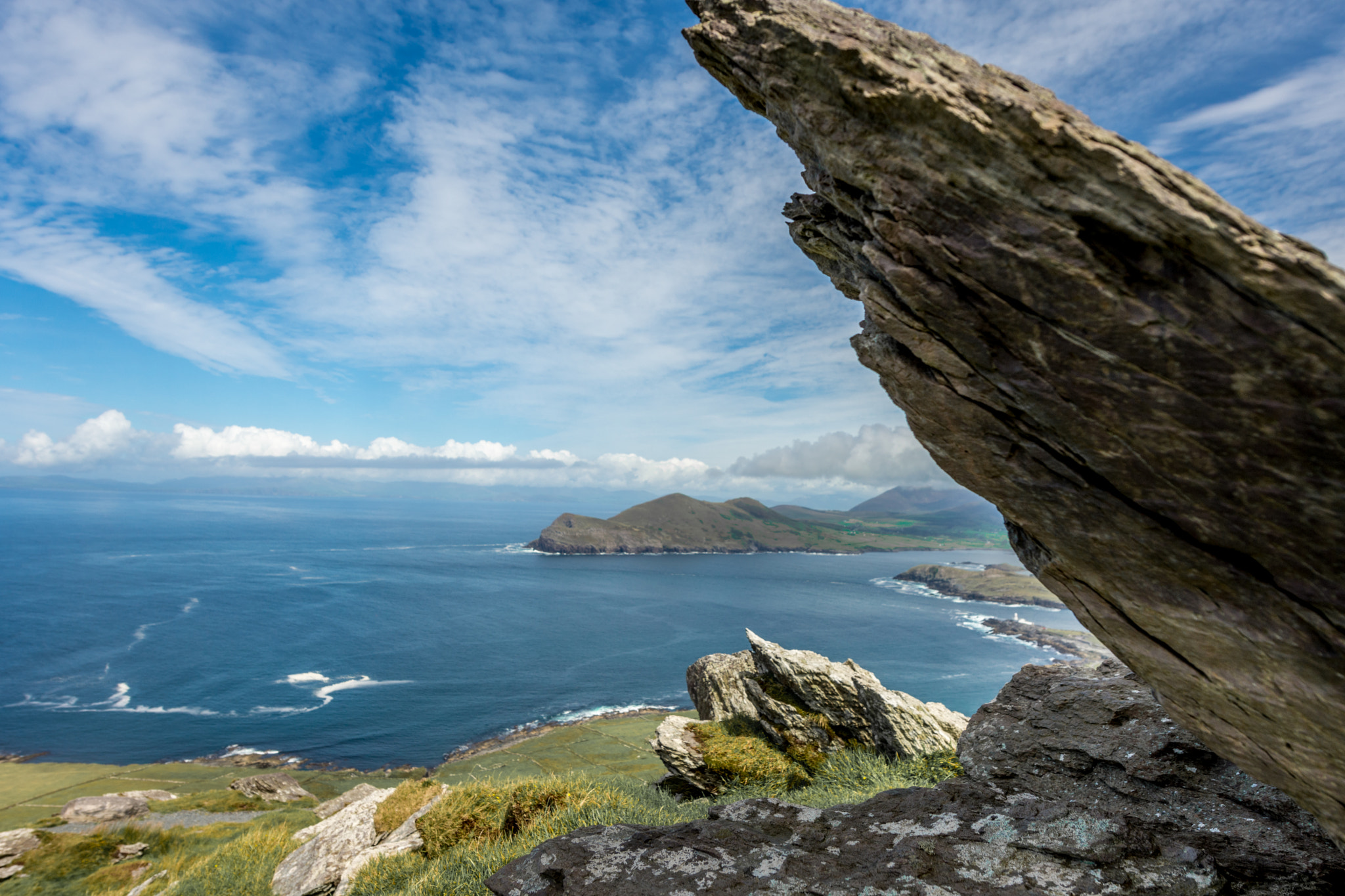 Nikon AF-S Nikkor 14-24mm F2.8G ED sample photo. Rocks to sea photography