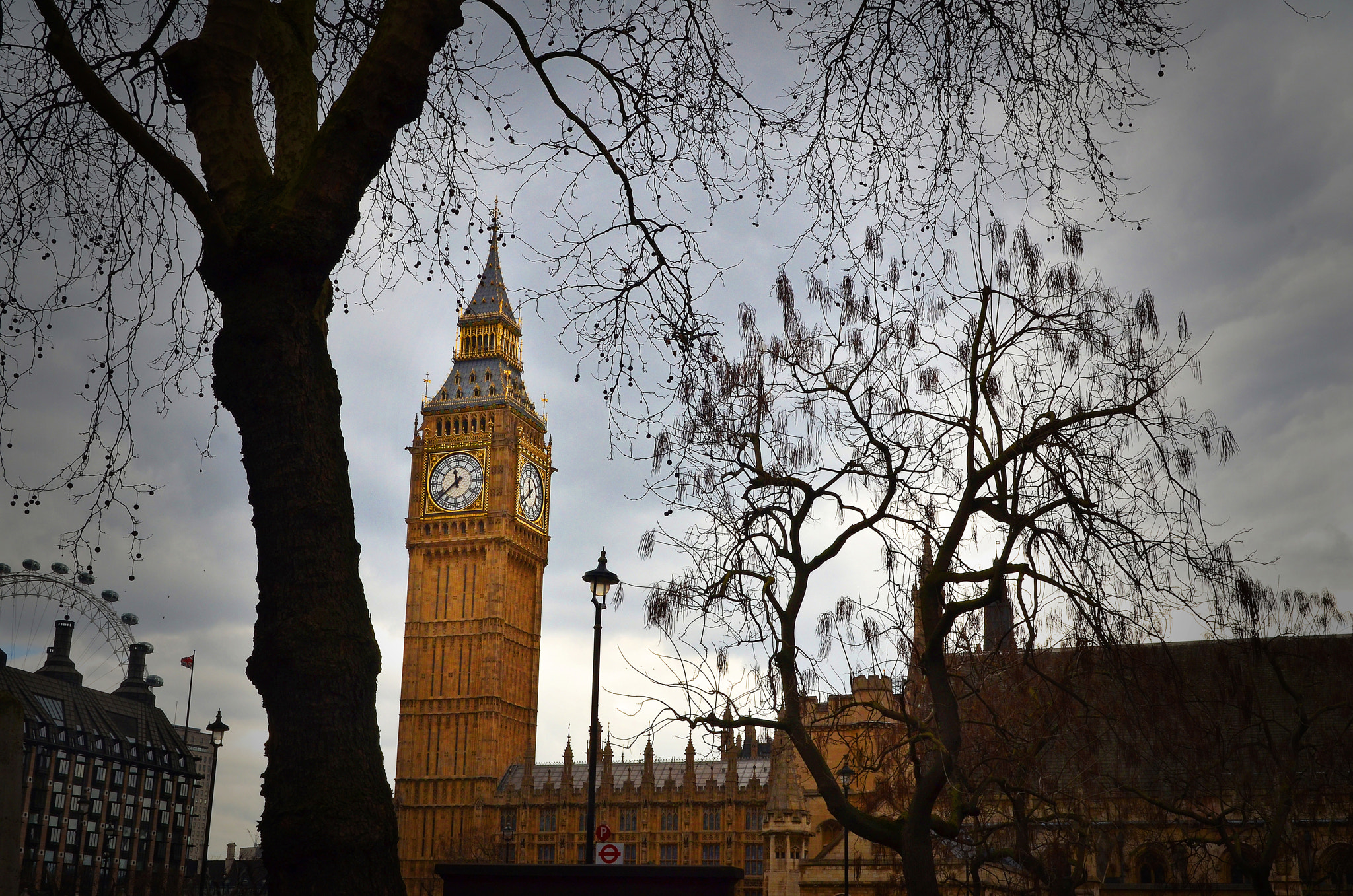 Nikon D7000 + Sigma 18-50mm F2.8 EX DC sample photo. London photography