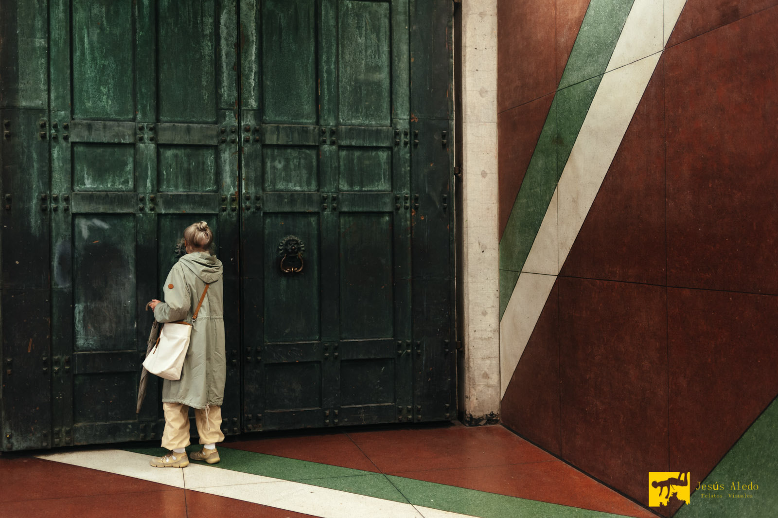Nikon AF Nikkor 35mm F2D sample photo. "a door that  will never open" photography