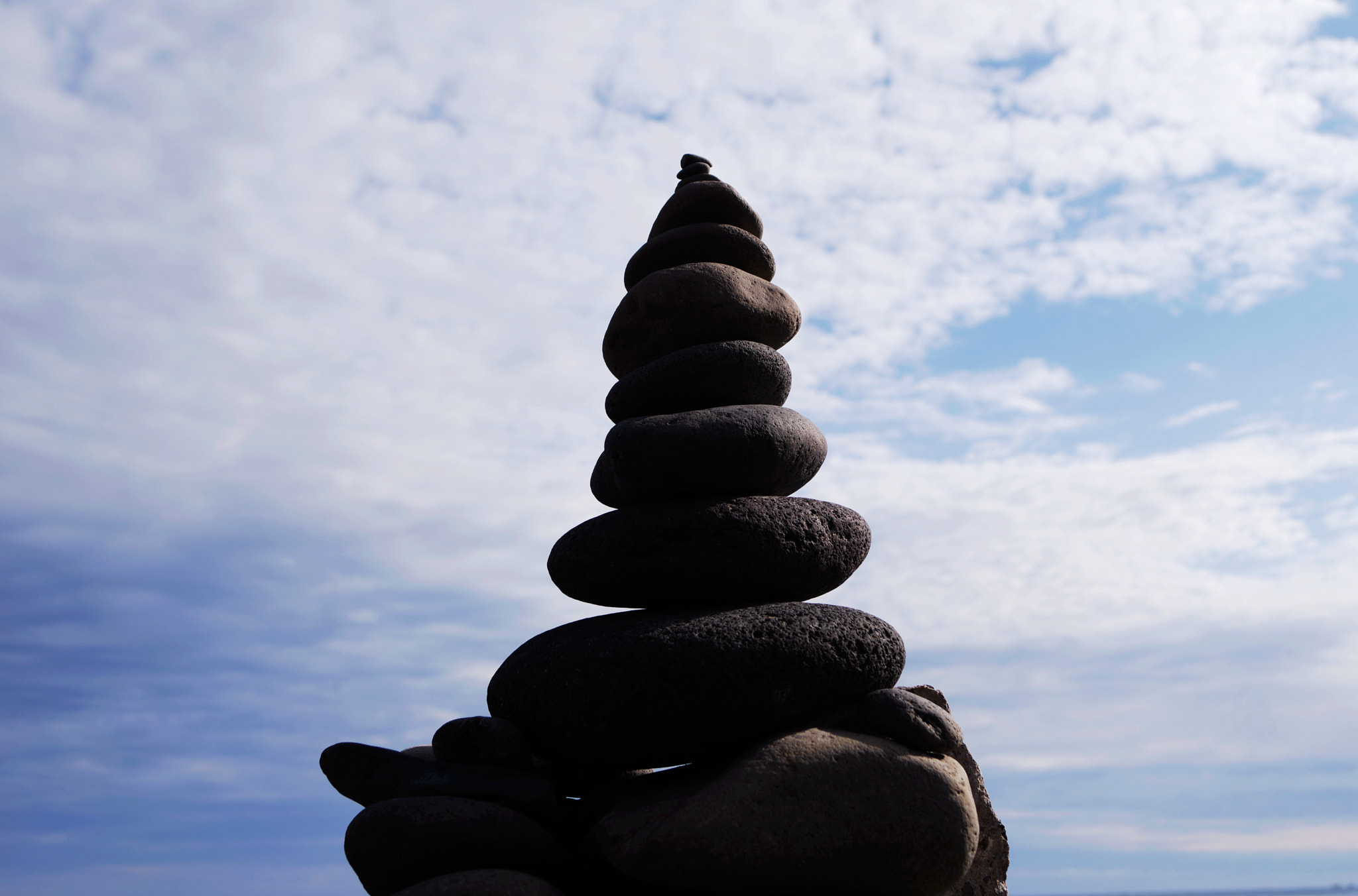 smc PENTAX-FA 645 33-55mm F4.5 AL sample photo. Volcanic rocks piled up together photography