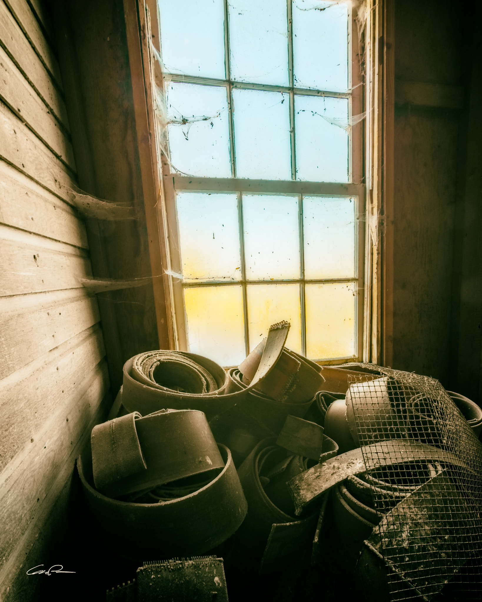 Tokina AT-X 16-28mm F2.8 Pro FX sample photo. Belt power photography