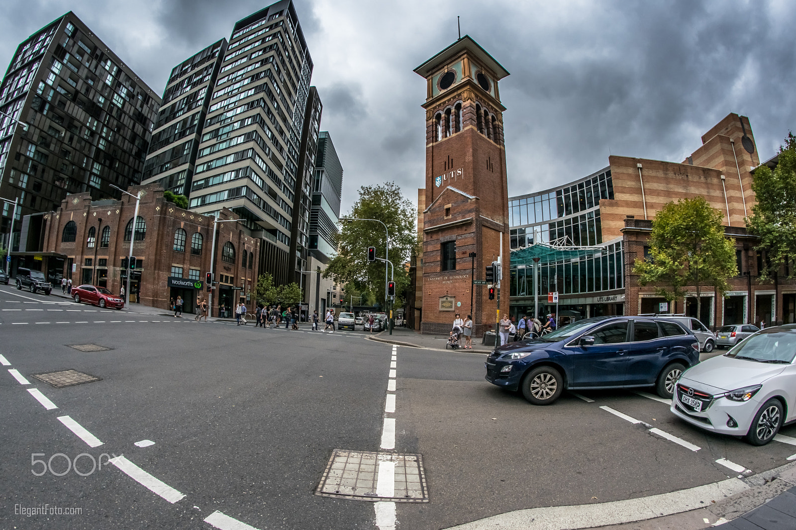 Nikon D5300 + Samyang 8mm F3.5 Aspherical IF MC Fisheye sample photo. The corner photography