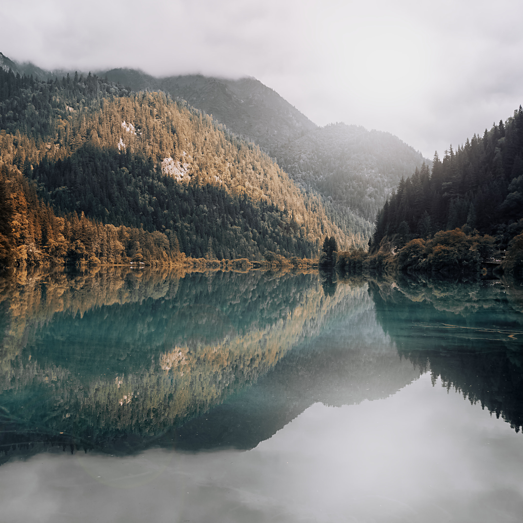 Sony E 18-200mm F3.5-6.3 OSS sample photo. Jiuzhaigou photography