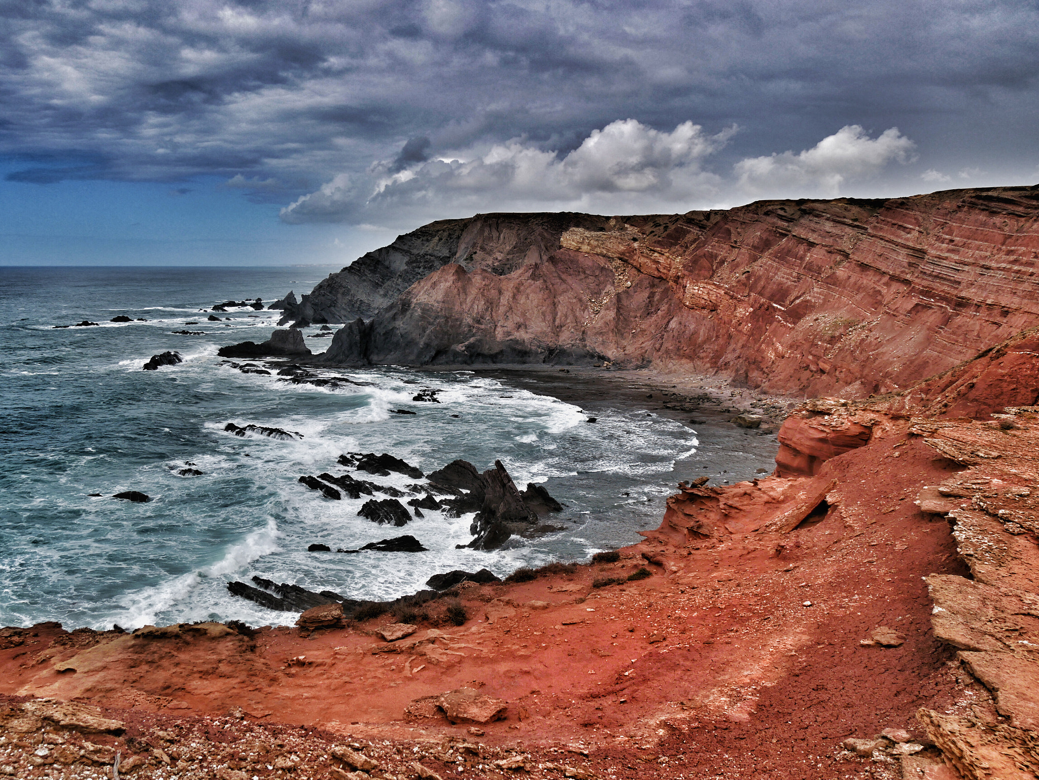 Panasonic DMC-G70 + Panasonic Lumix G Vario 14-140mm F3.5-5.6 ASPH Power O.I.S sample photo. Red rocks photography