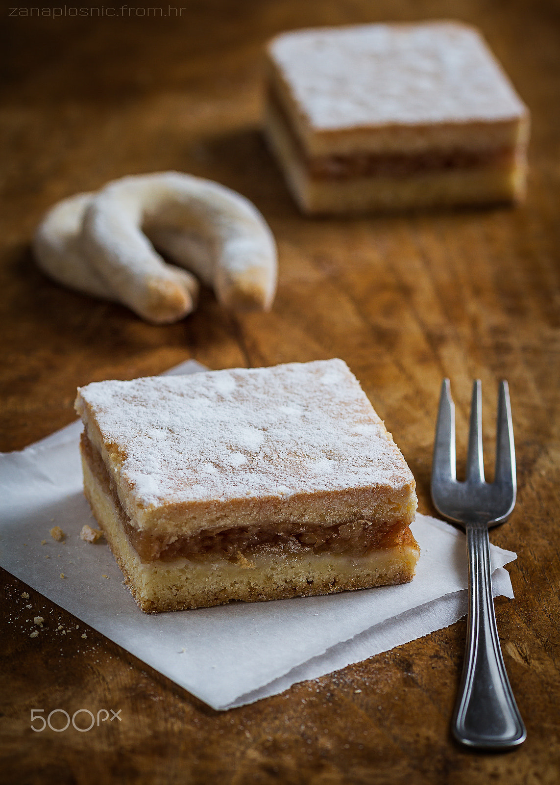 Sigma 105mm F2.8 EX DG OS HSM sample photo. Apple pie photography