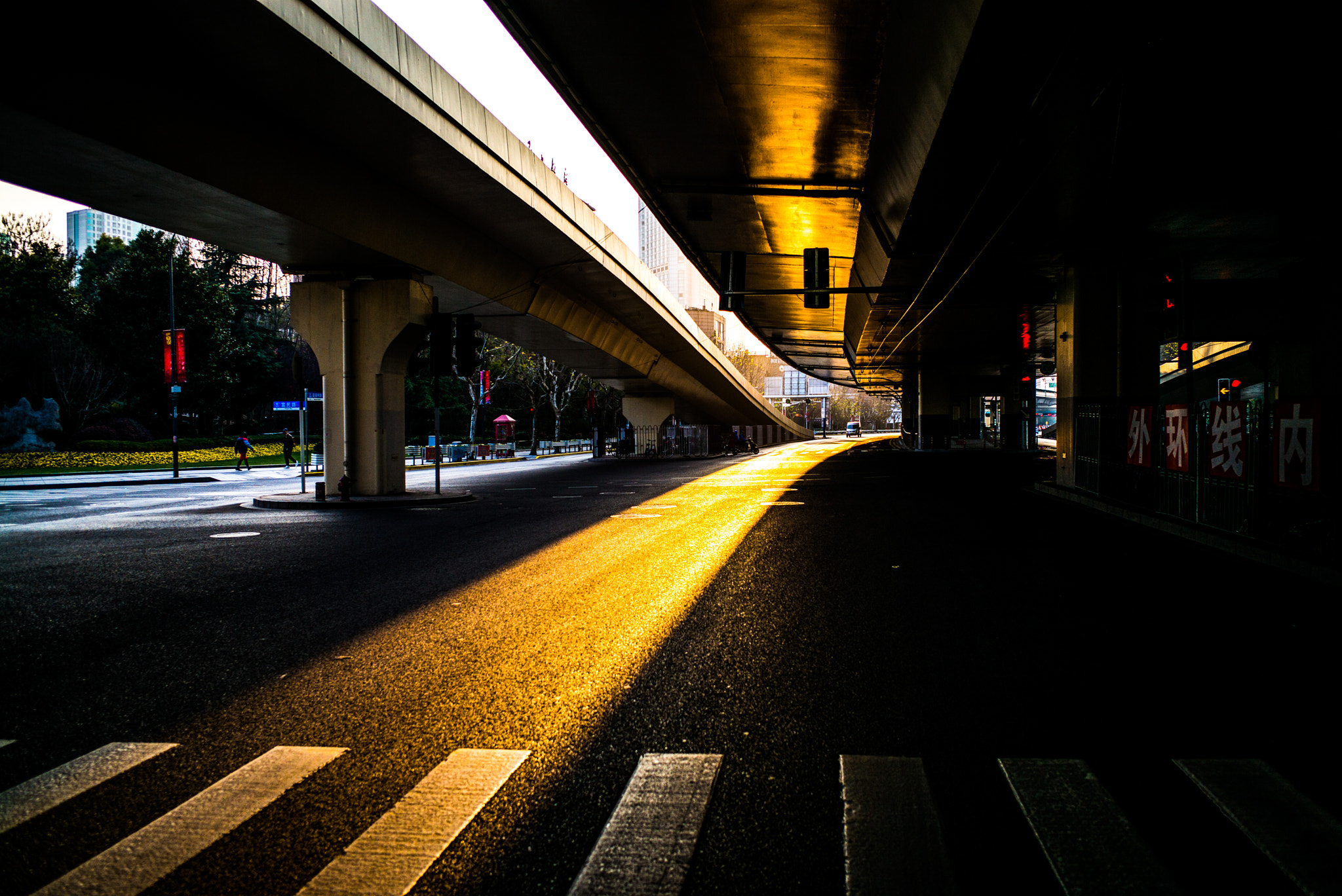 Leica M (Typ 240) + Leica Elmarit-M 28mm F2.8 ASPH sample photo. Sunset beam photography