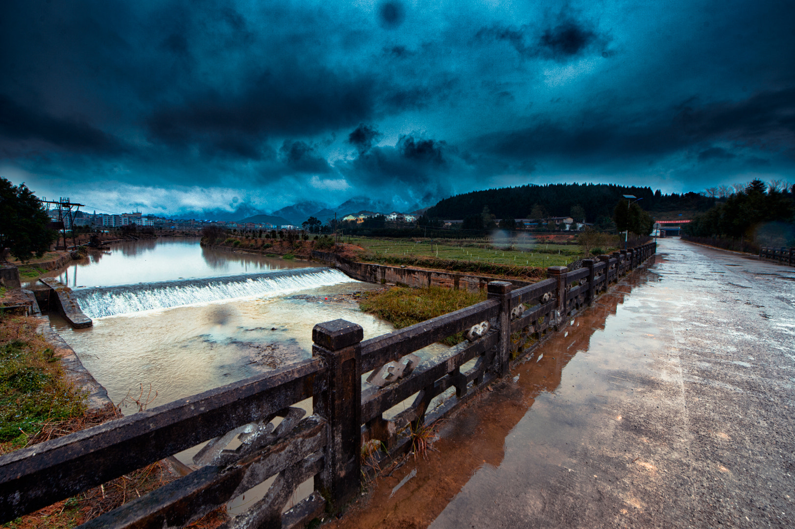 Nikon Df sample photo. 雨中随拍 photography