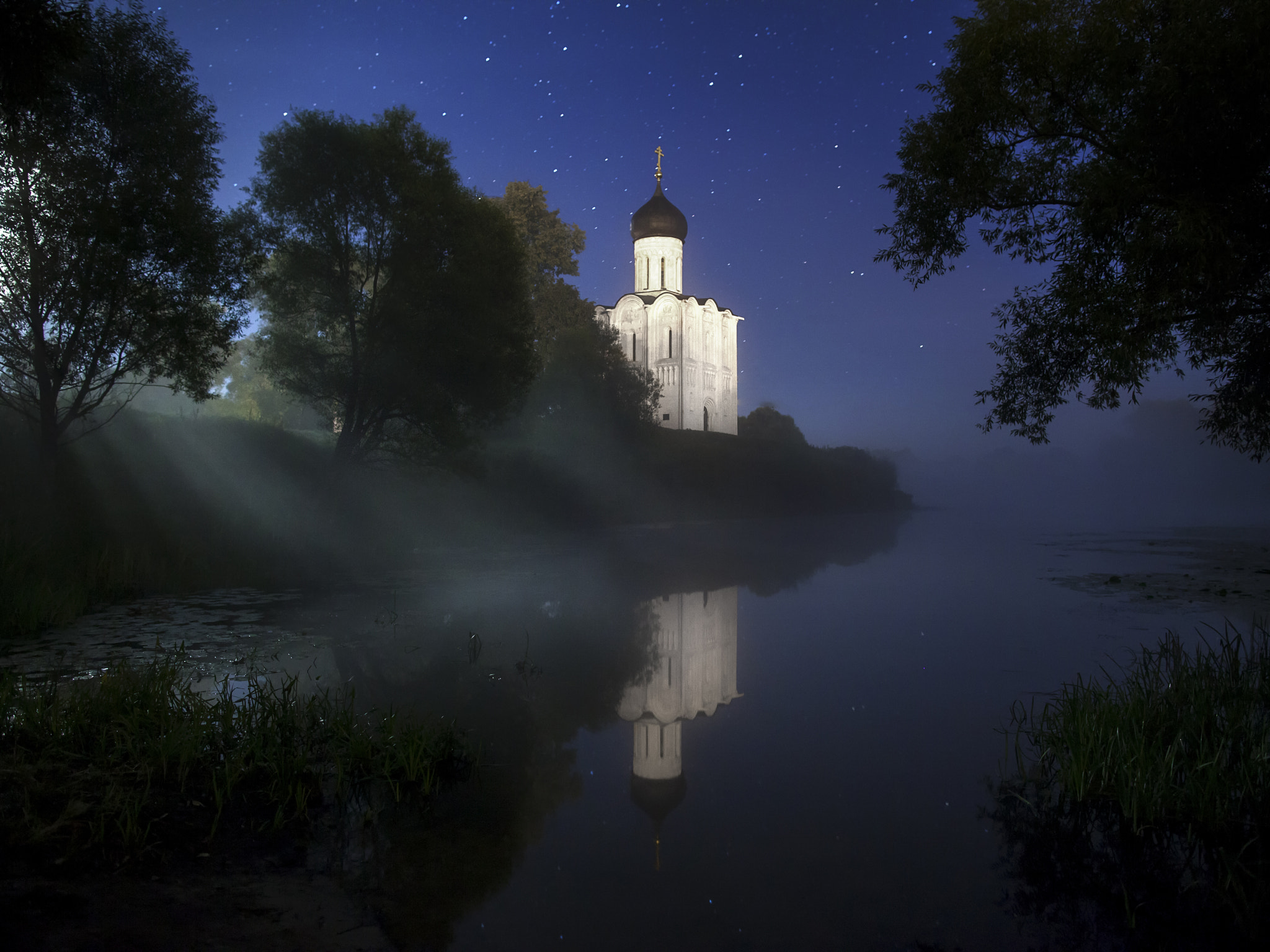 Canon EF 24mm F1.4L II USM sample photo. Pokrova on nerl church. under the moon photography