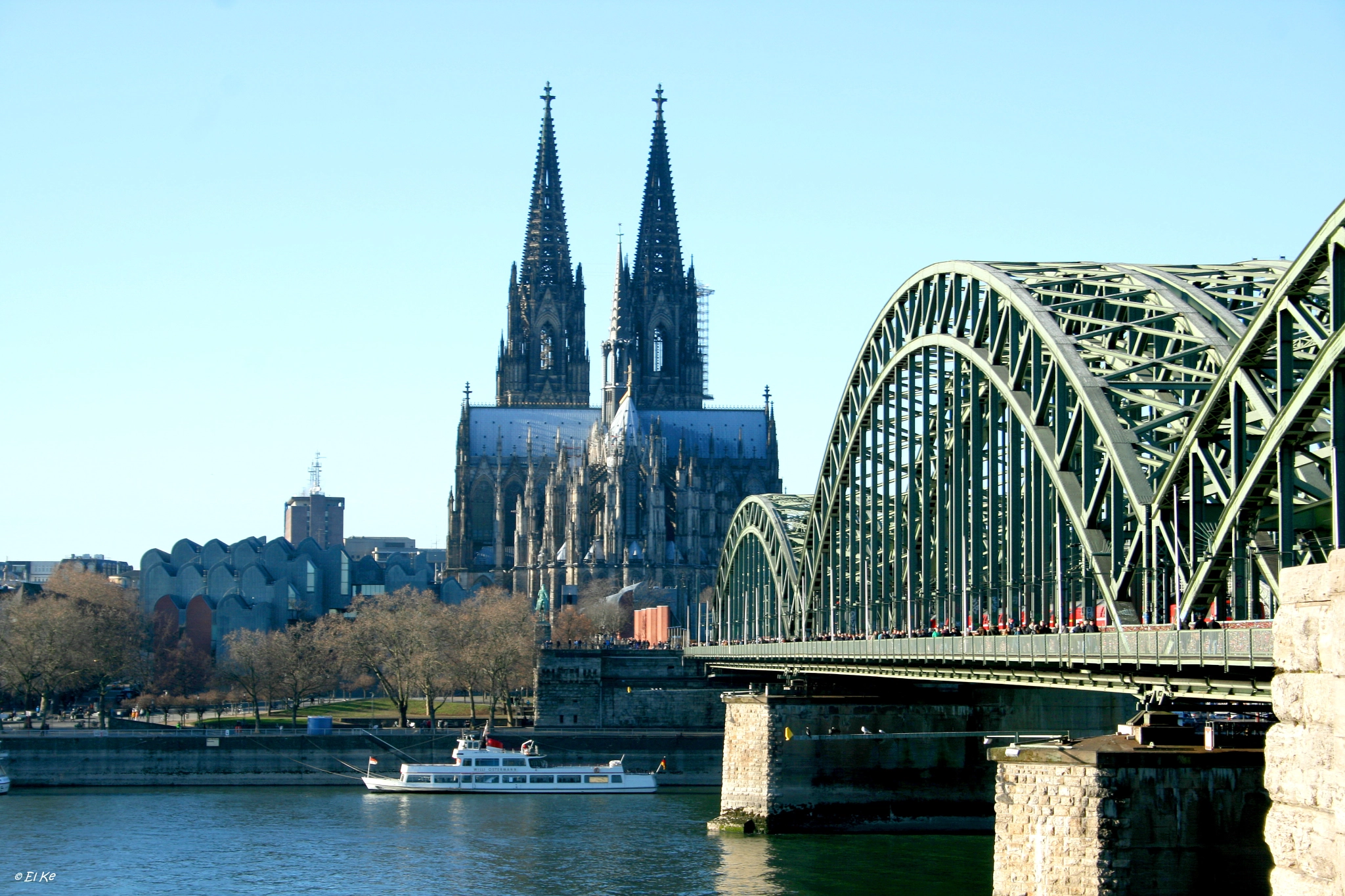 Canon EF-S 18-55mm F3.5-5.6 sample photo. Kölner dom photography