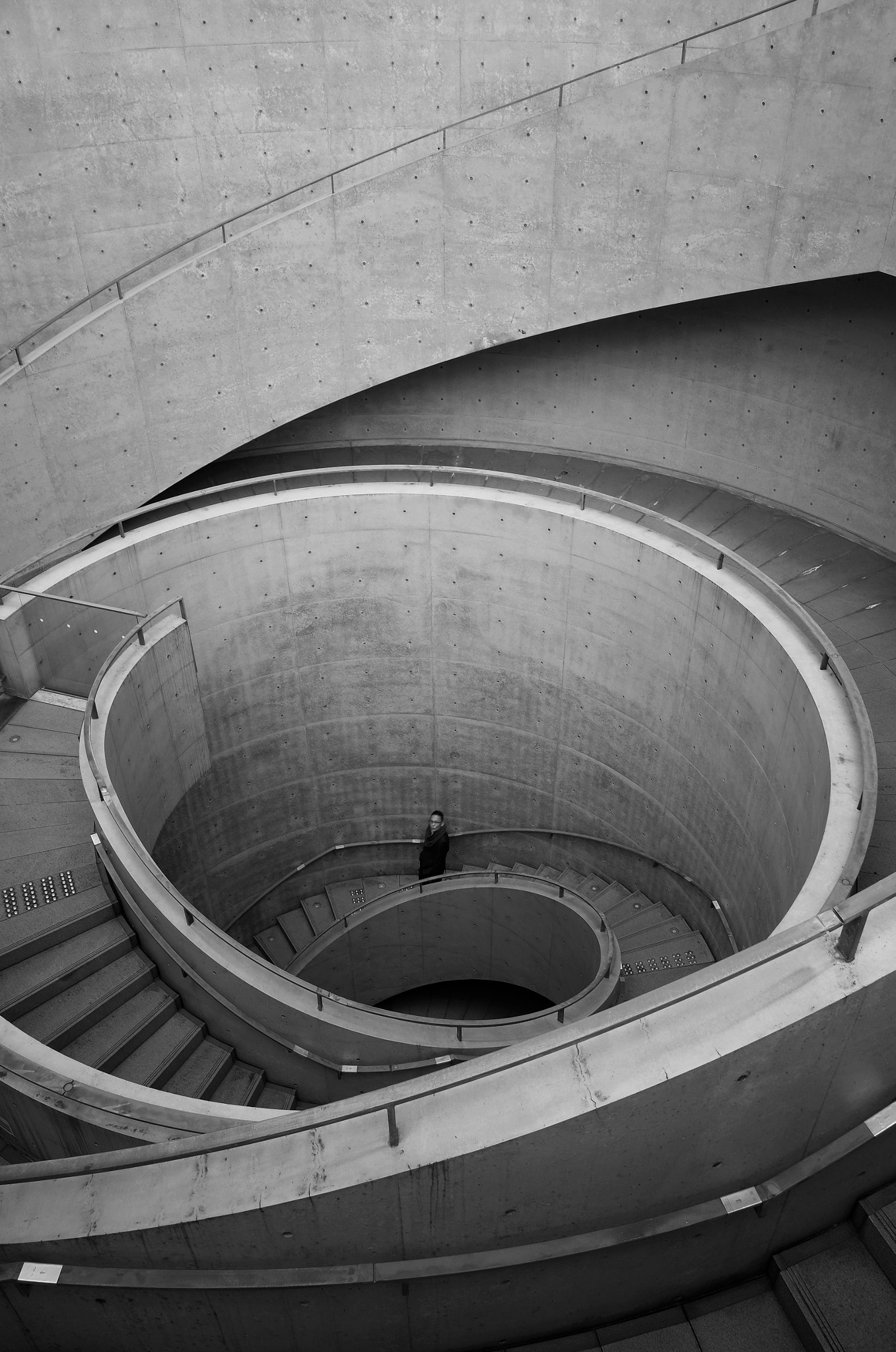 Ricoh GR + GR Lens sample photo. Hyogo prefectural museum of art (兵庫県立美術館) photography