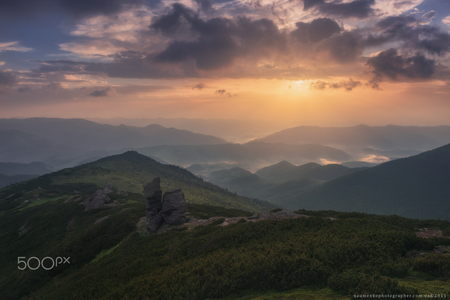 Sony a7R + Minolta AF 28-85mm F3.5-4.5 New sample photo. Ukraine. carpathians. morning on the eared stone photography