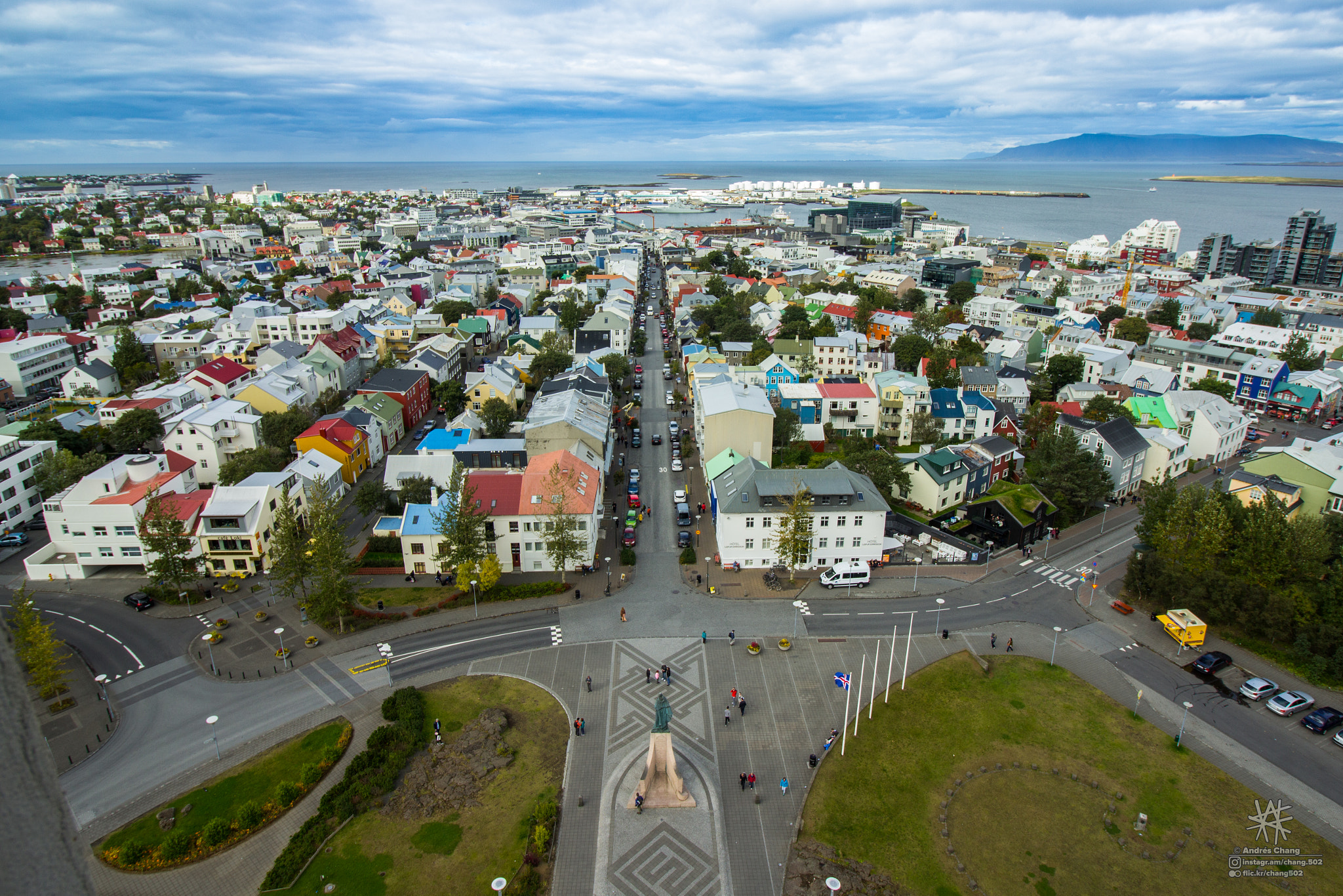 Canon EOS 1200D (EOS Rebel T5 / EOS Kiss X70 / EOS Hi) sample photo. Downtown reykjavík photography
