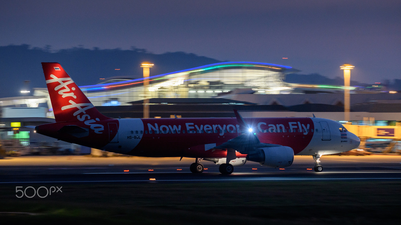 Nikon D500 sample photo. Airliner airasia  landing pass new terminal of phuket airport photography