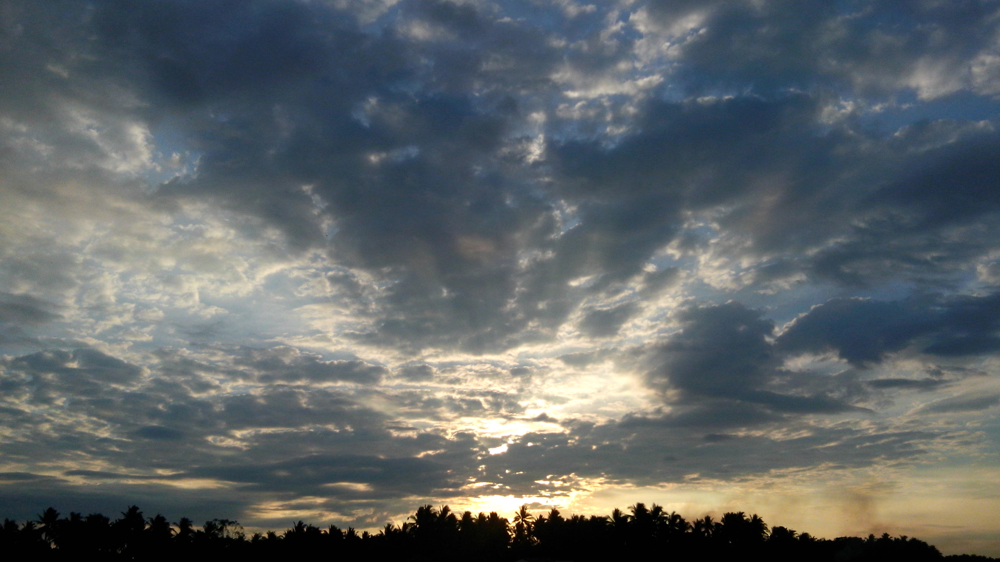 LG G Pro Lite sample photo. Skies of purple and gold photography